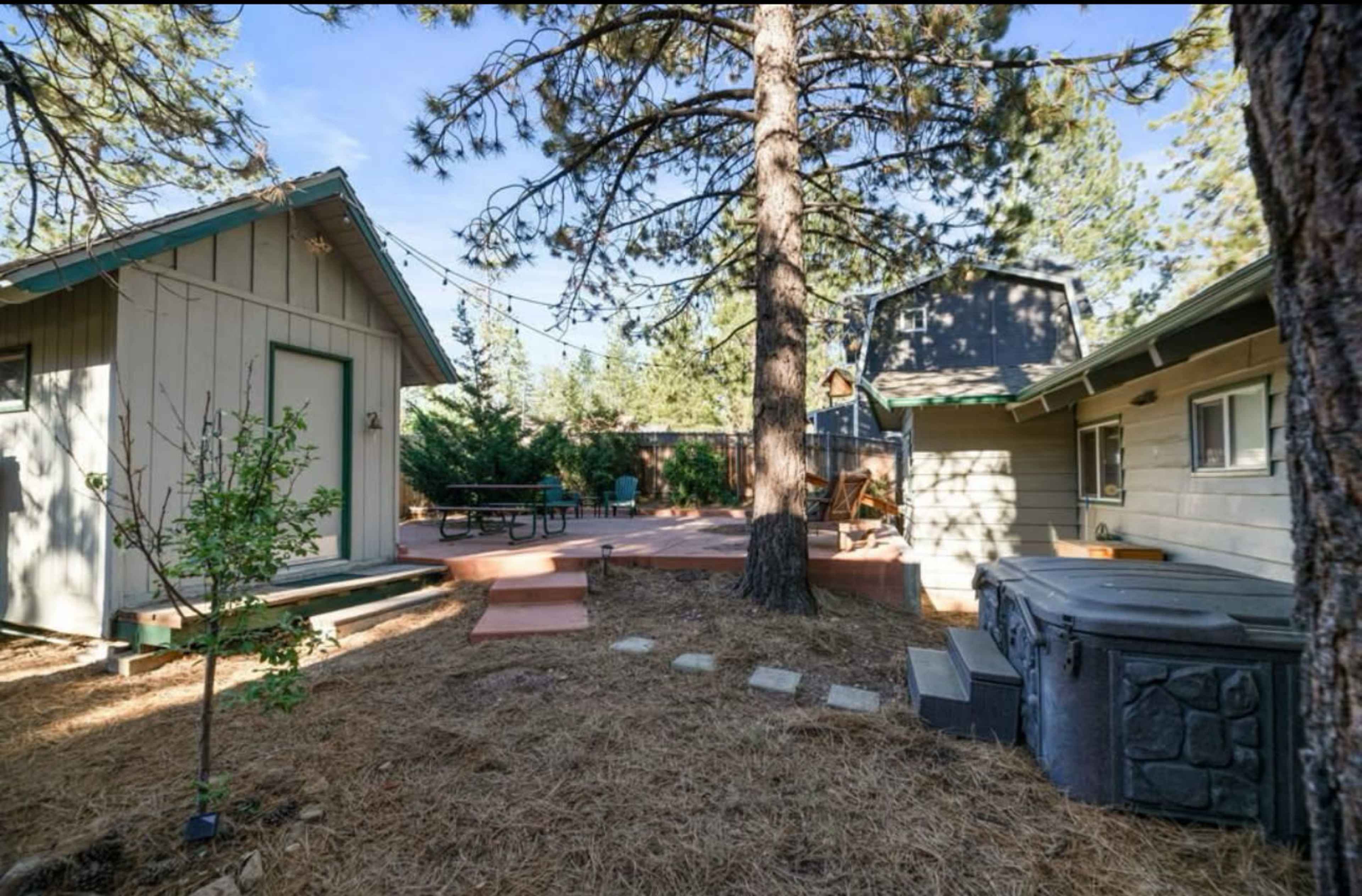 Spacious Sierra Style Cabin, Spa, Tree Views Image in Big Bear, Big Bear City, CA