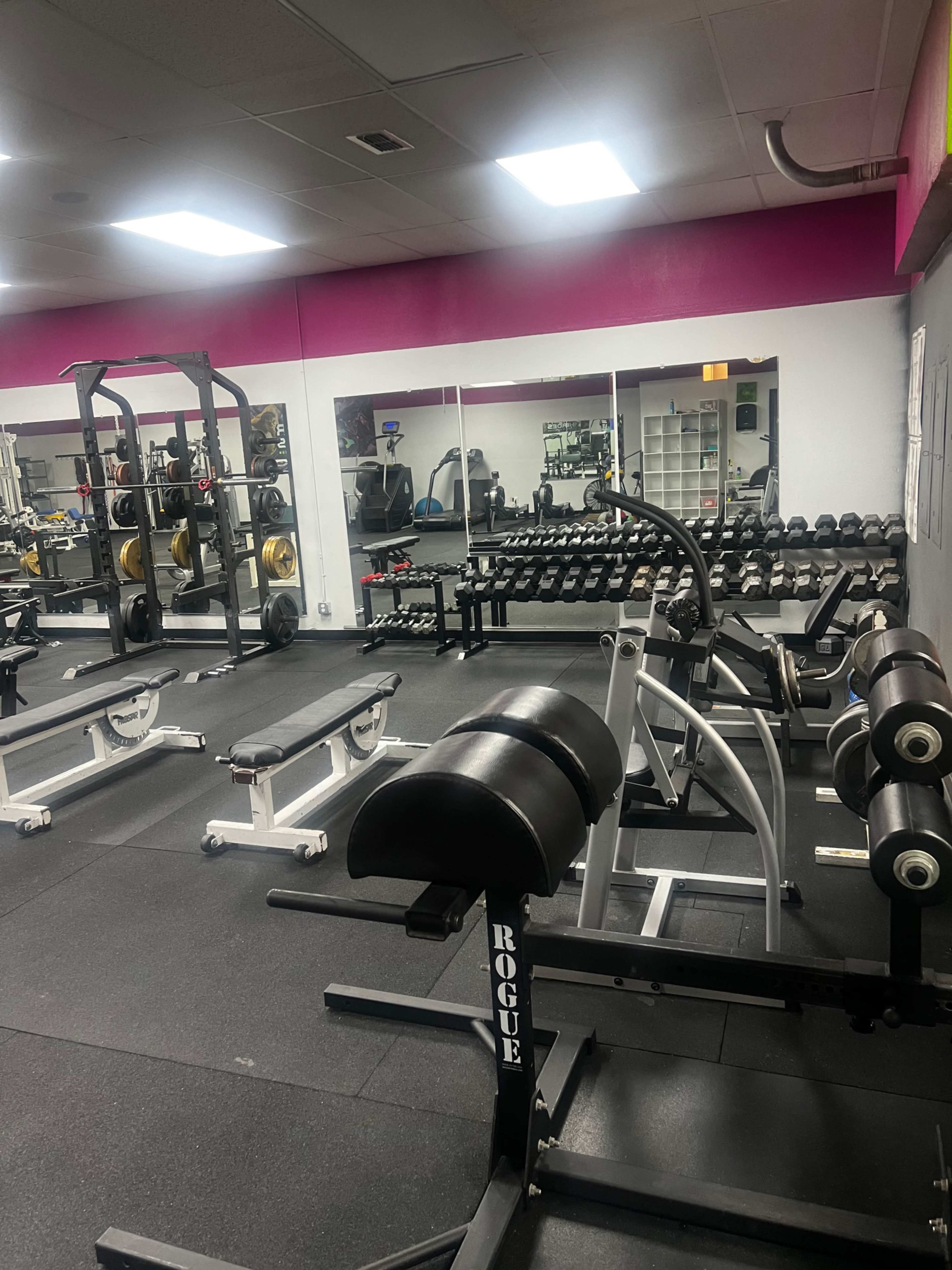 A Unique artistic and vibrant Boutique fitness Gym with dojo/studio space located near the airport in an industrial area. Easy access Image in San Antonio International Airport Vicinity, San Antonio, TX