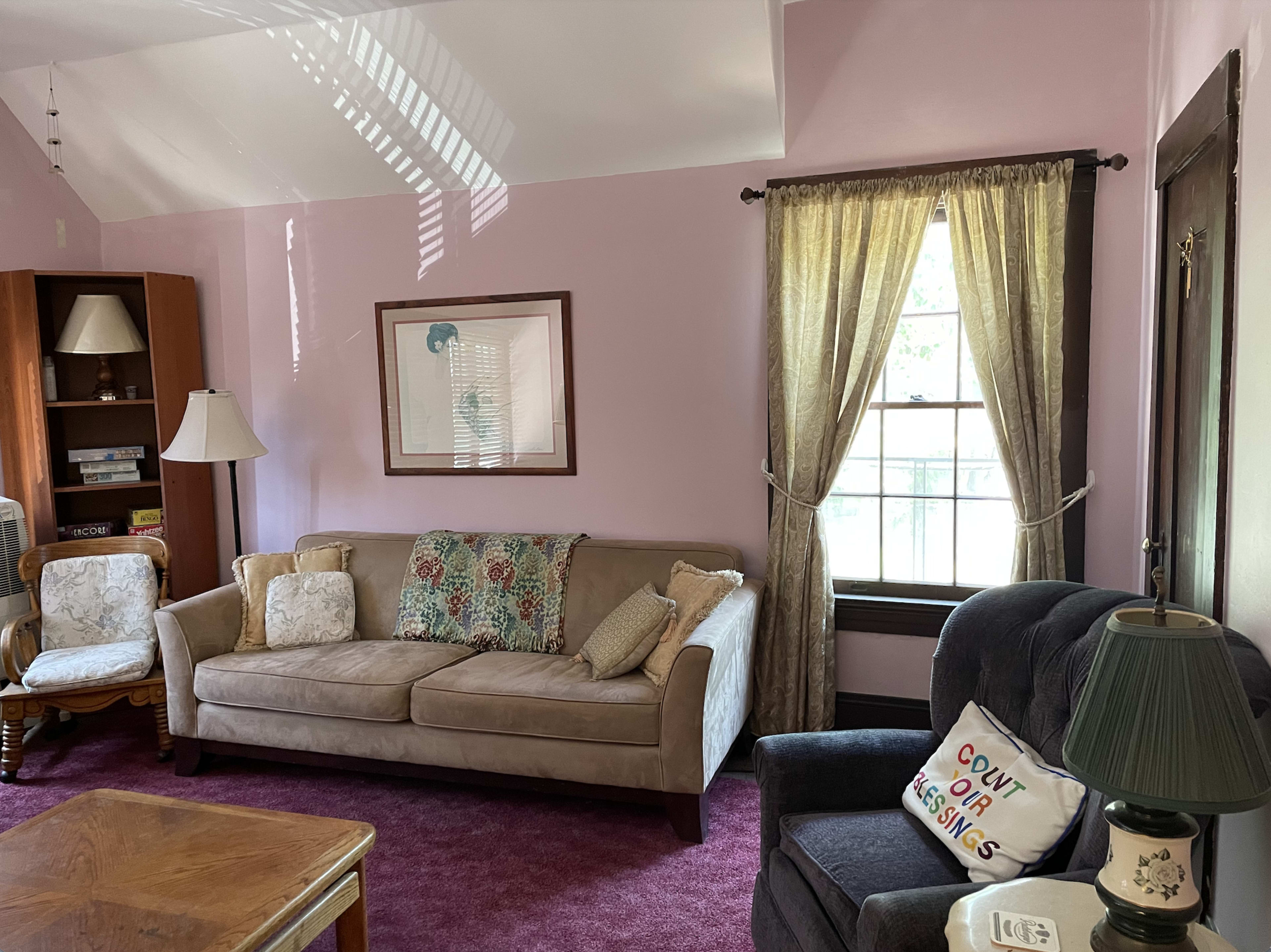 Ohana Room: A Spacious Gathering Space on the Top Floor of a Spiritual Center Image in Alameda, Alameda, CA