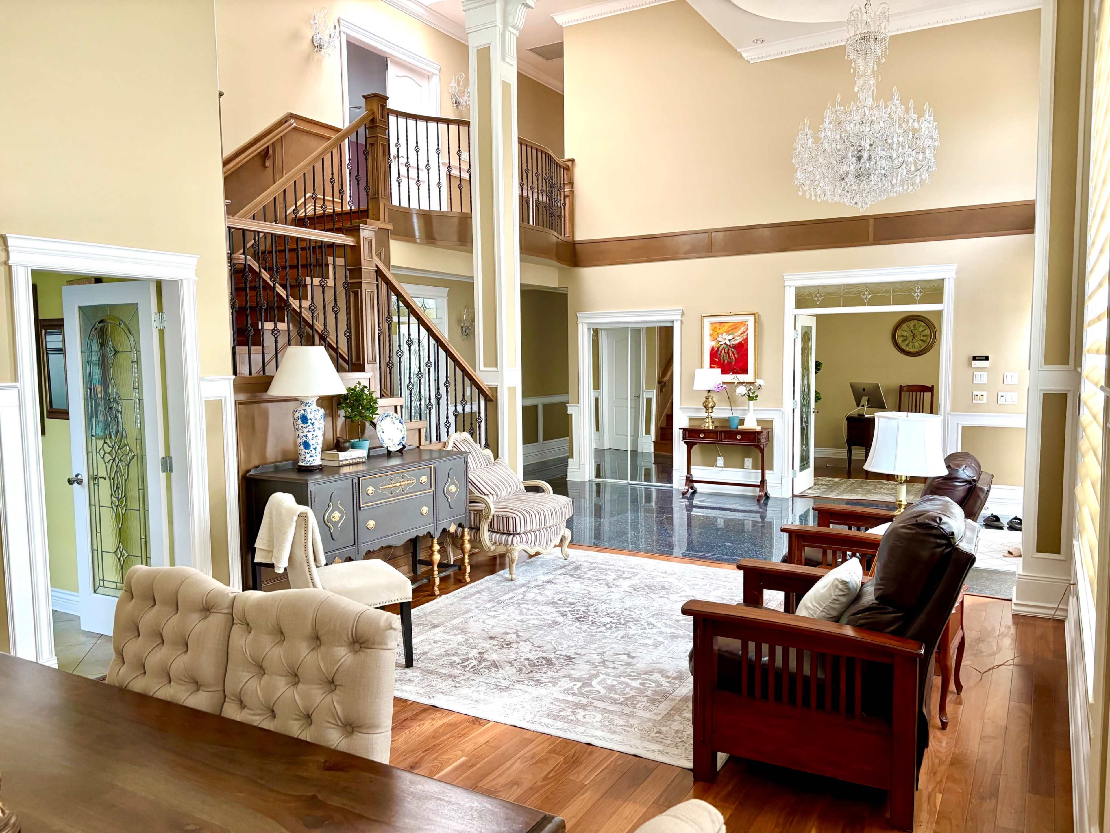 Grand Vancouver Stone Estate with Double-Height Foyer & Manicured Gardens Image in Richmond, Richmond, BC