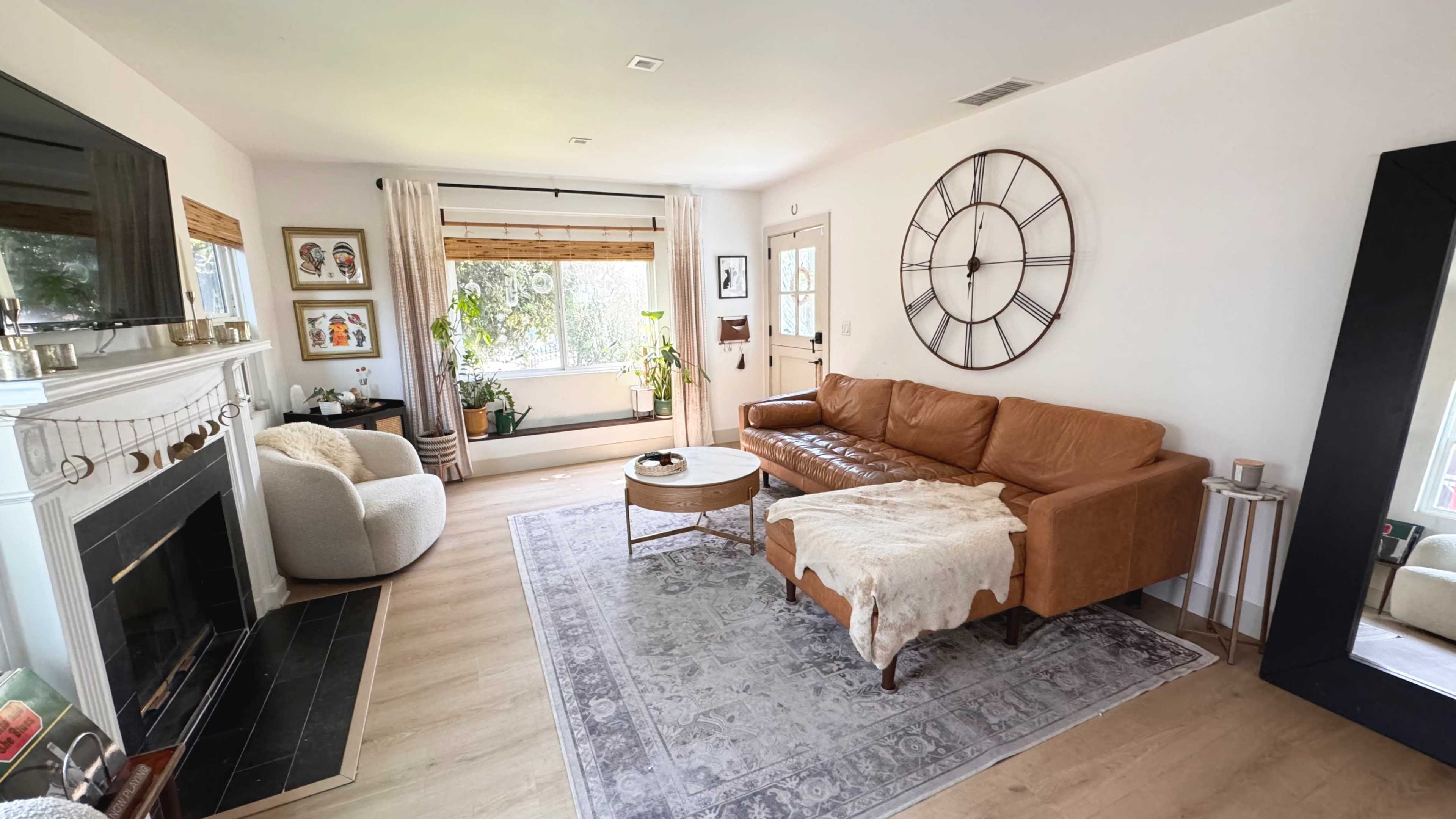 Stylish NoHo Home with a Lush Yard, Pool & Pool House - Conveniently Located! Image in Sun Valley, North Hollywood, CA