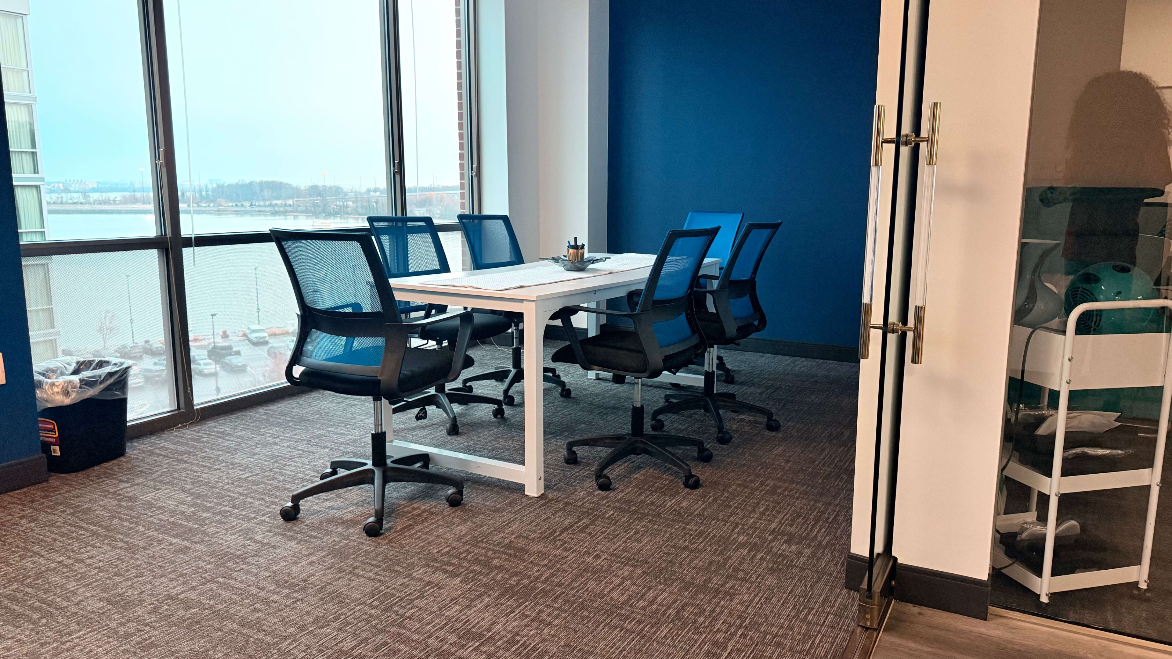 Bright Marina-View Conference Room in National Harbor - 6 seats Image in National Harbor, National Harbor, MD