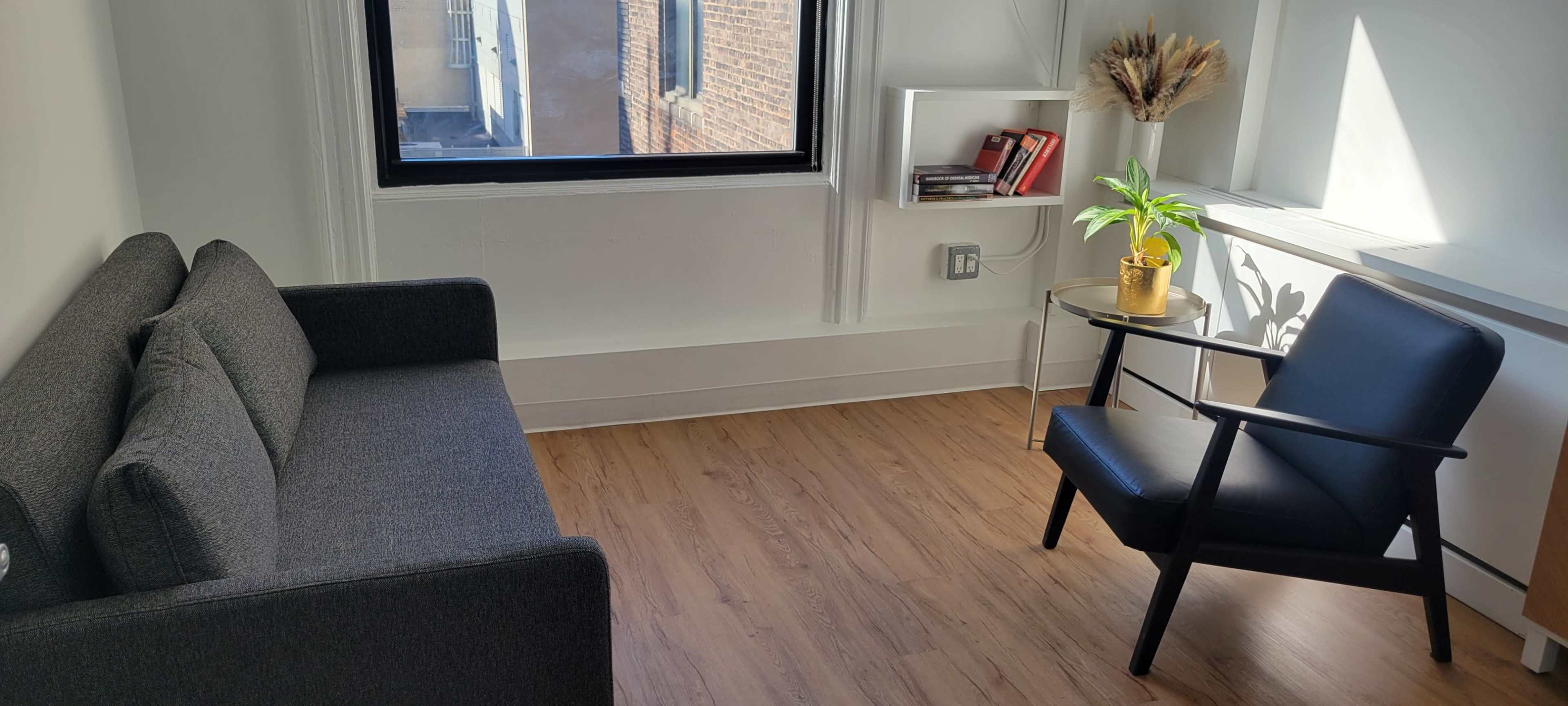 Private Therapy Space in Downtown Brooklyn Image in Brooklyn Heights, Brooklyn, NY