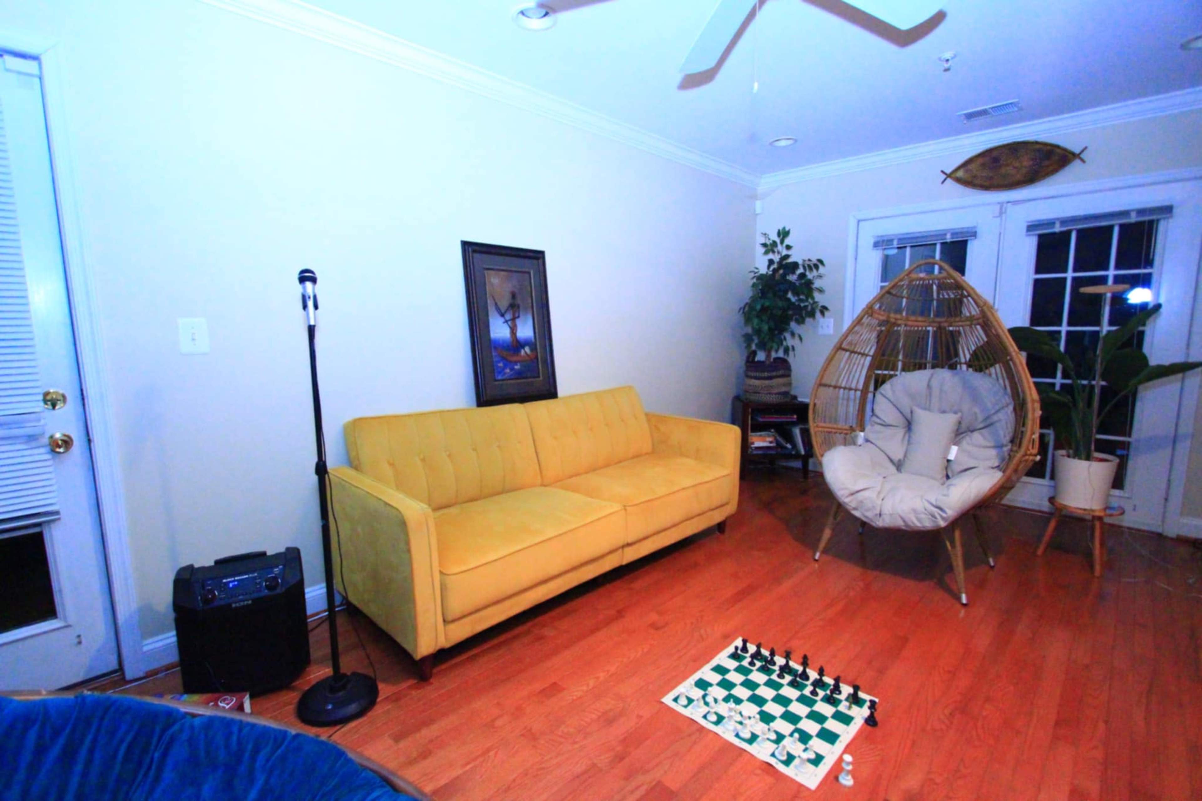 Large Vibey, Common Areas in Historic D.C. for Small Gatherings Image in Northeast Washington, Washington, DC