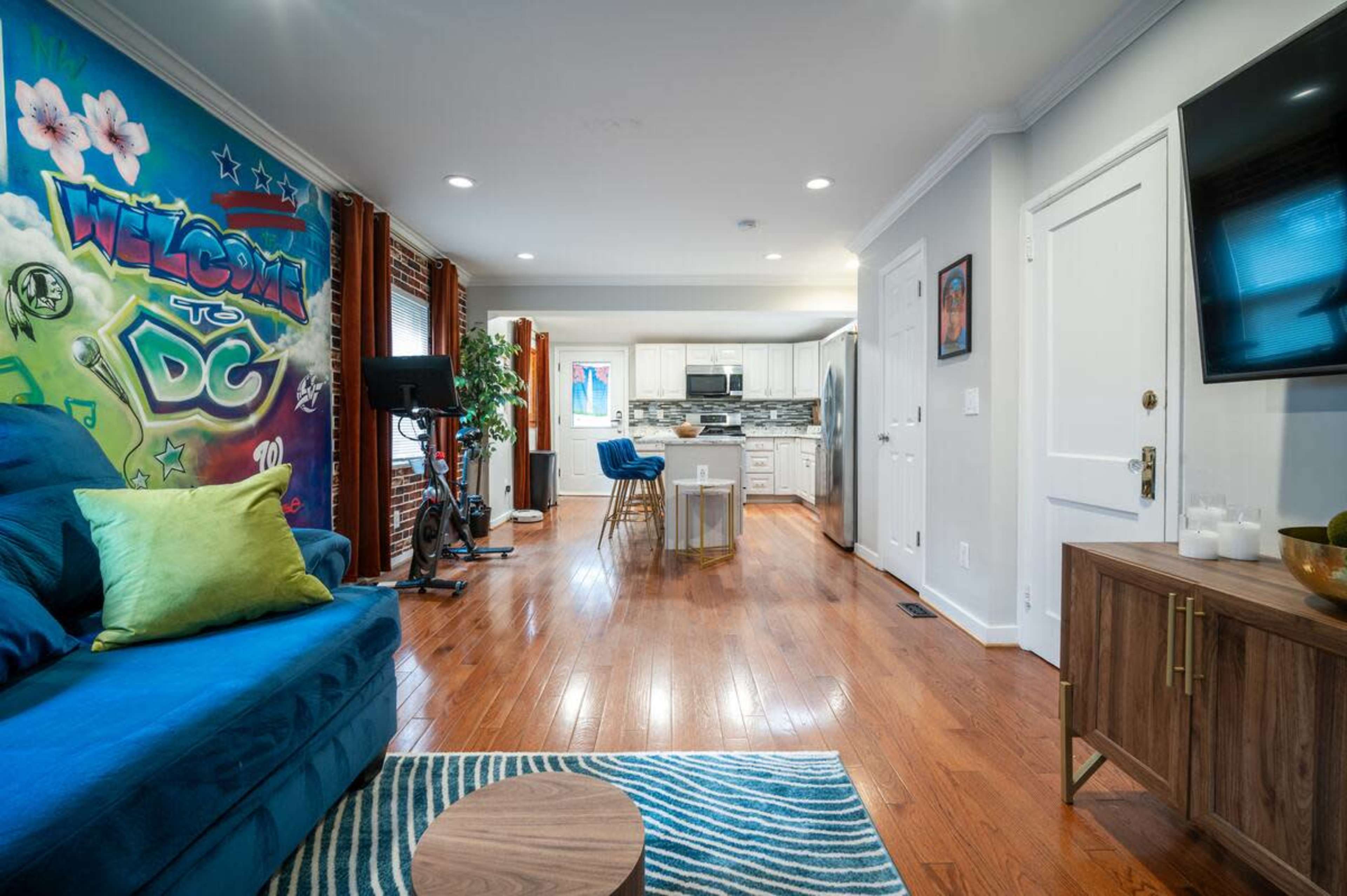 Cozy Basement Studio FREE Parking Great for Photoshoot Image in Southwest Washington, Washington, DC