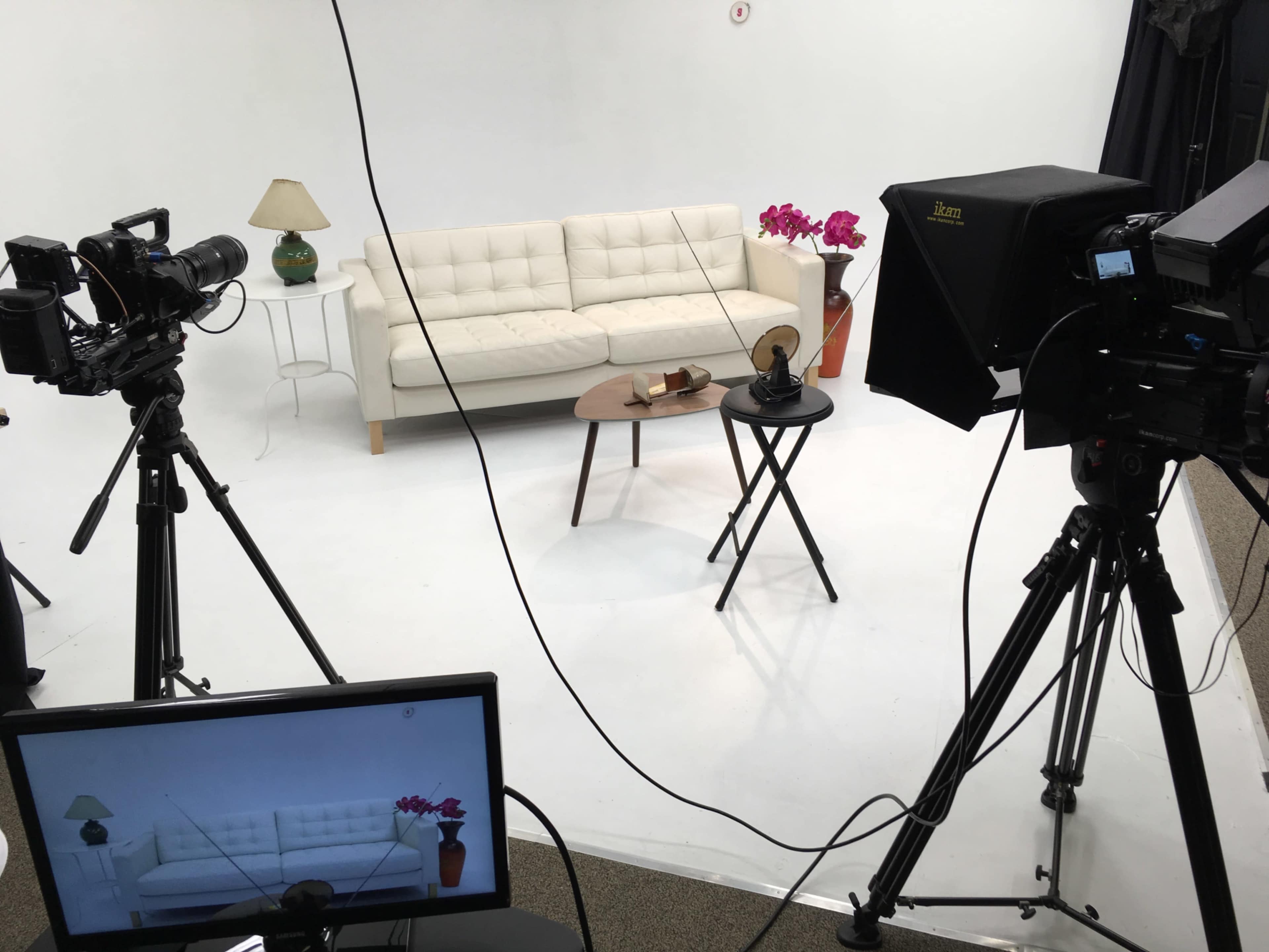 15’x15’ White Cyc Wall Photo/video studio space Image in Middletown Township, Langhorne, PA
