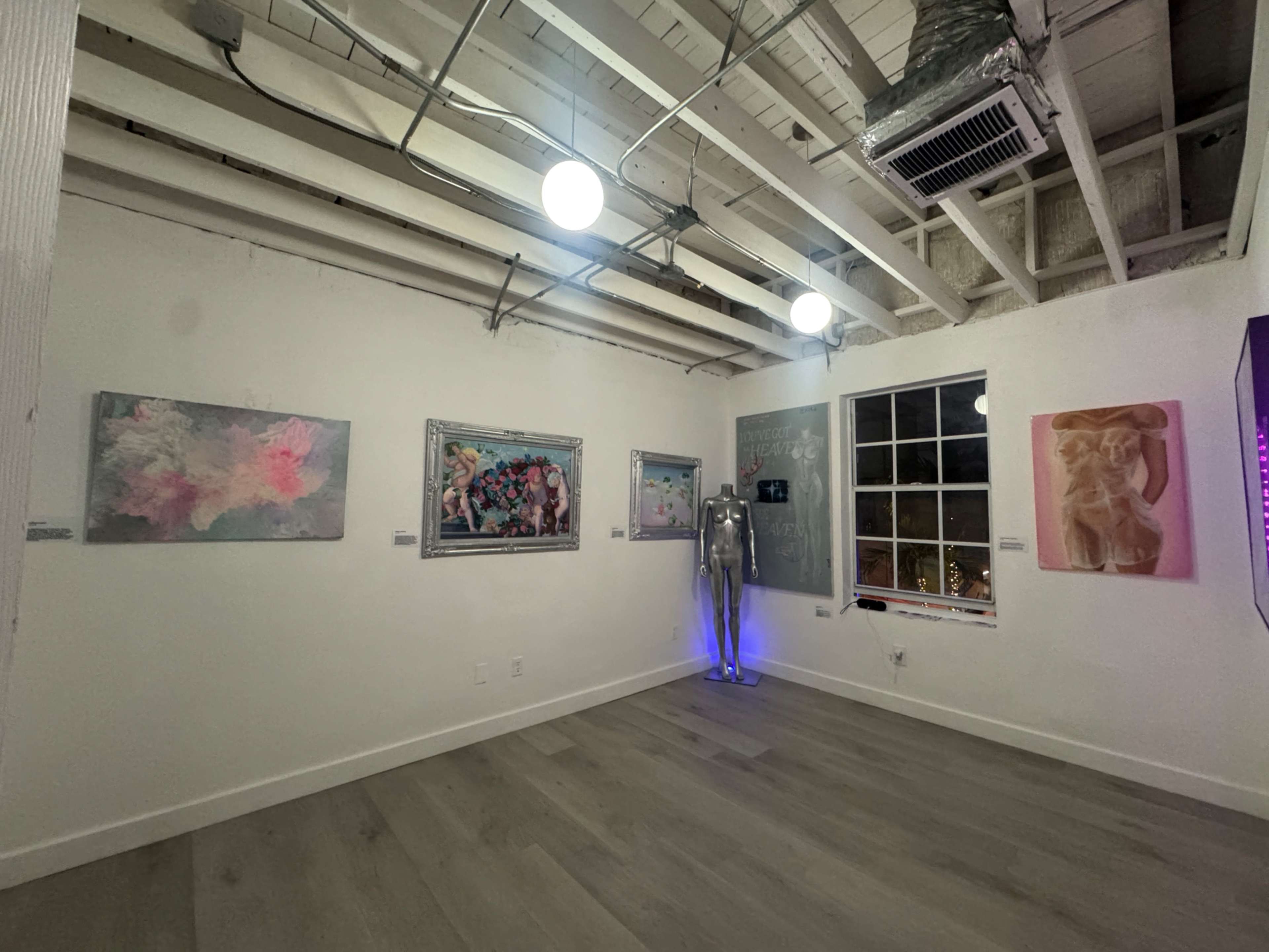 Center City Brickell Industrial-Luxe Studio: High Ceilings & Pop-Up Ready Image in Downtown Miami, Miami, FL