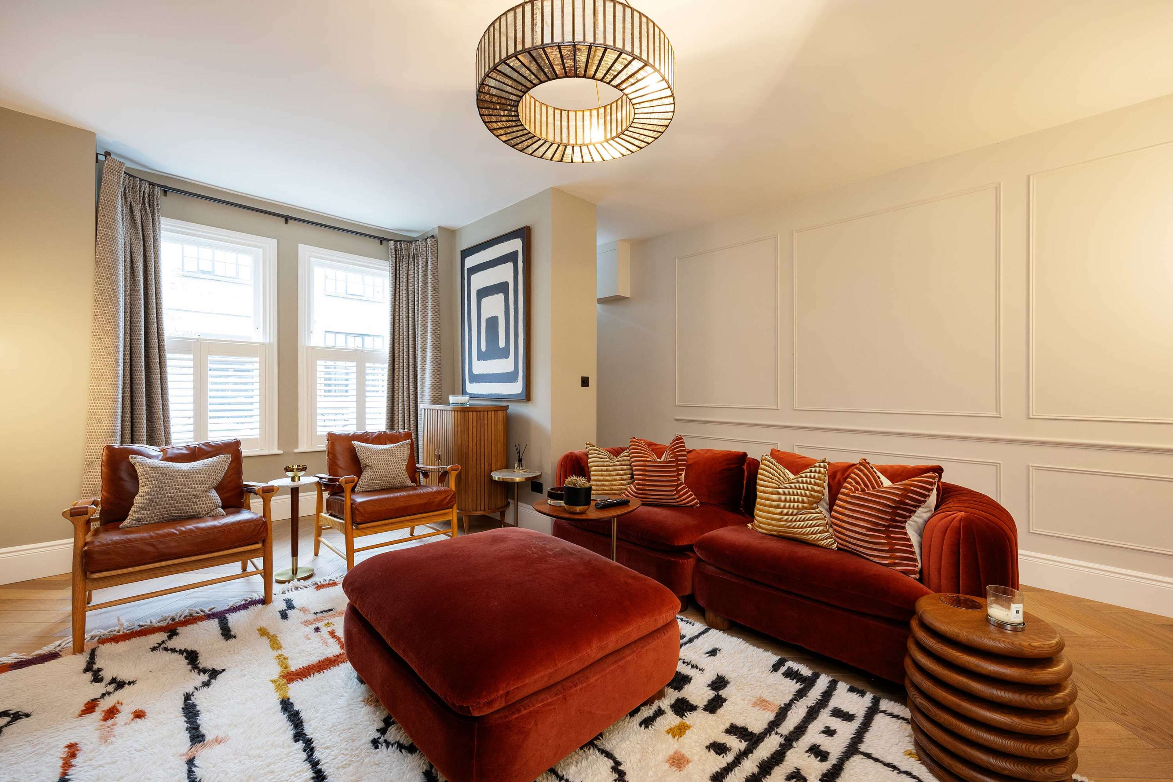 Riverside Modernist – Calm, Characterful Space with Architectural Detail Image in Hammersmith, LONDON, ENG