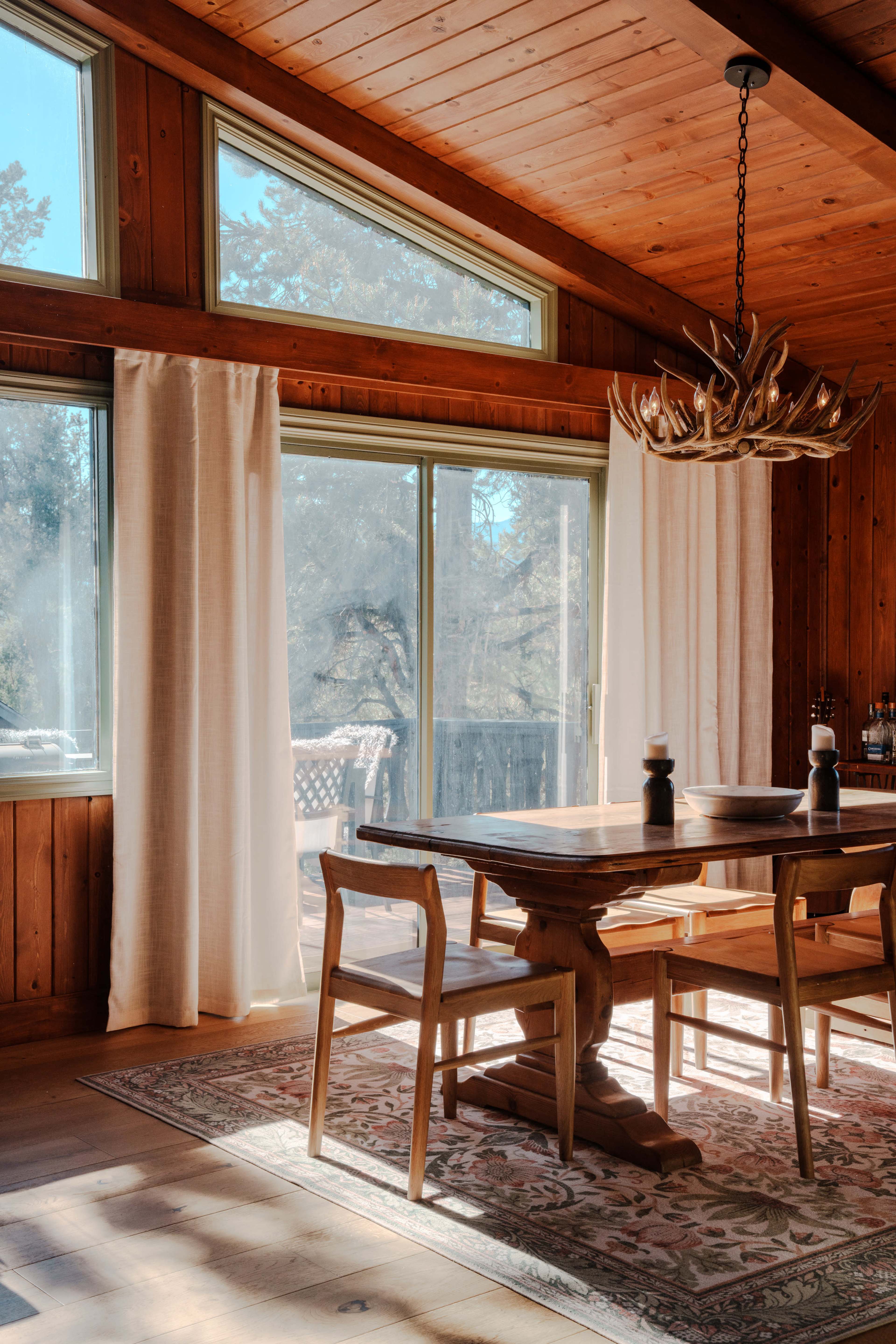 Ski Queen Lodge Image in Big Bear, Big bear city, CA