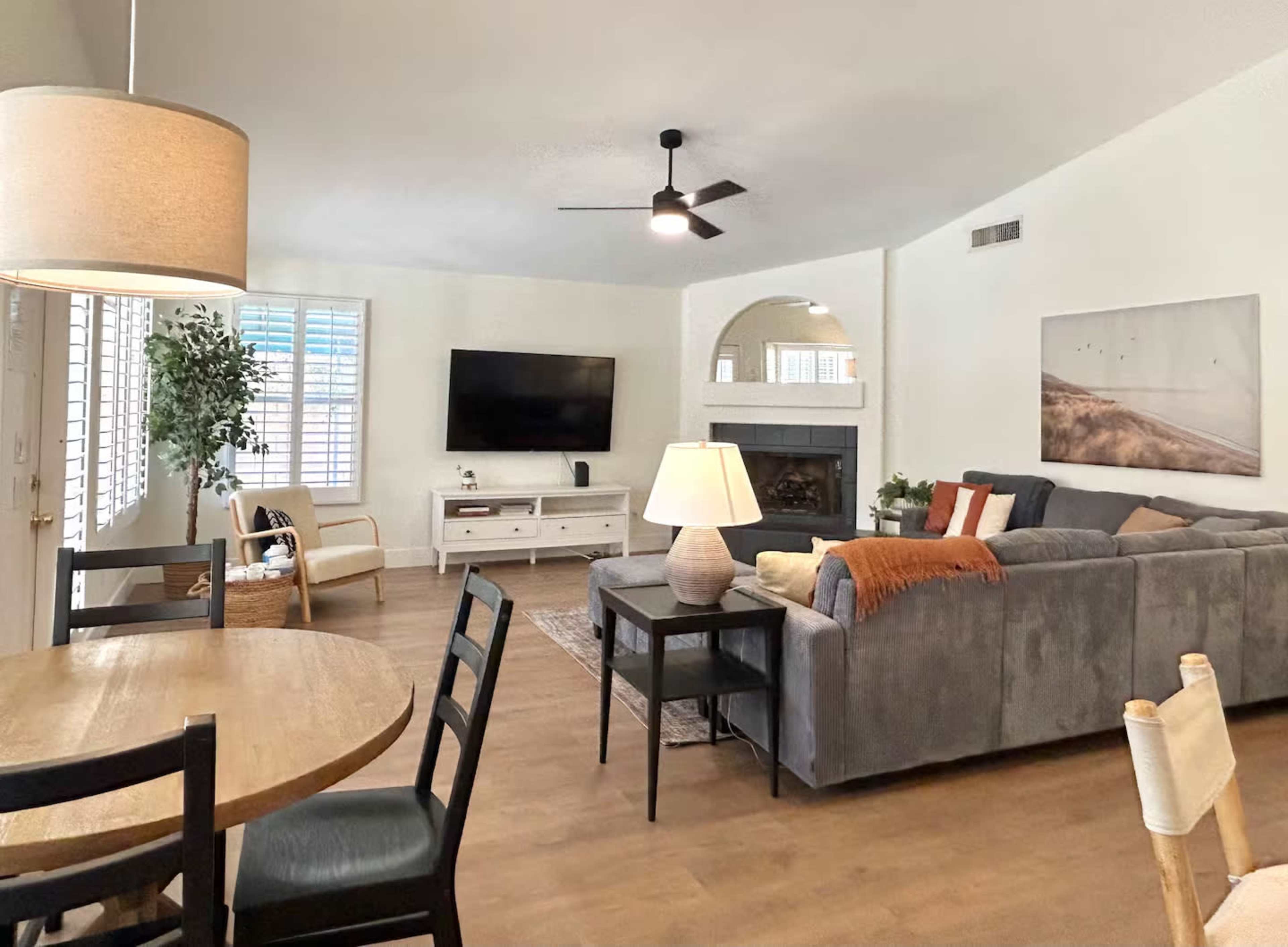 Your AZ Retreat: 4BR-Pool-Putting Green-Billiards! Image in Val Vista, Gilbert, AZ