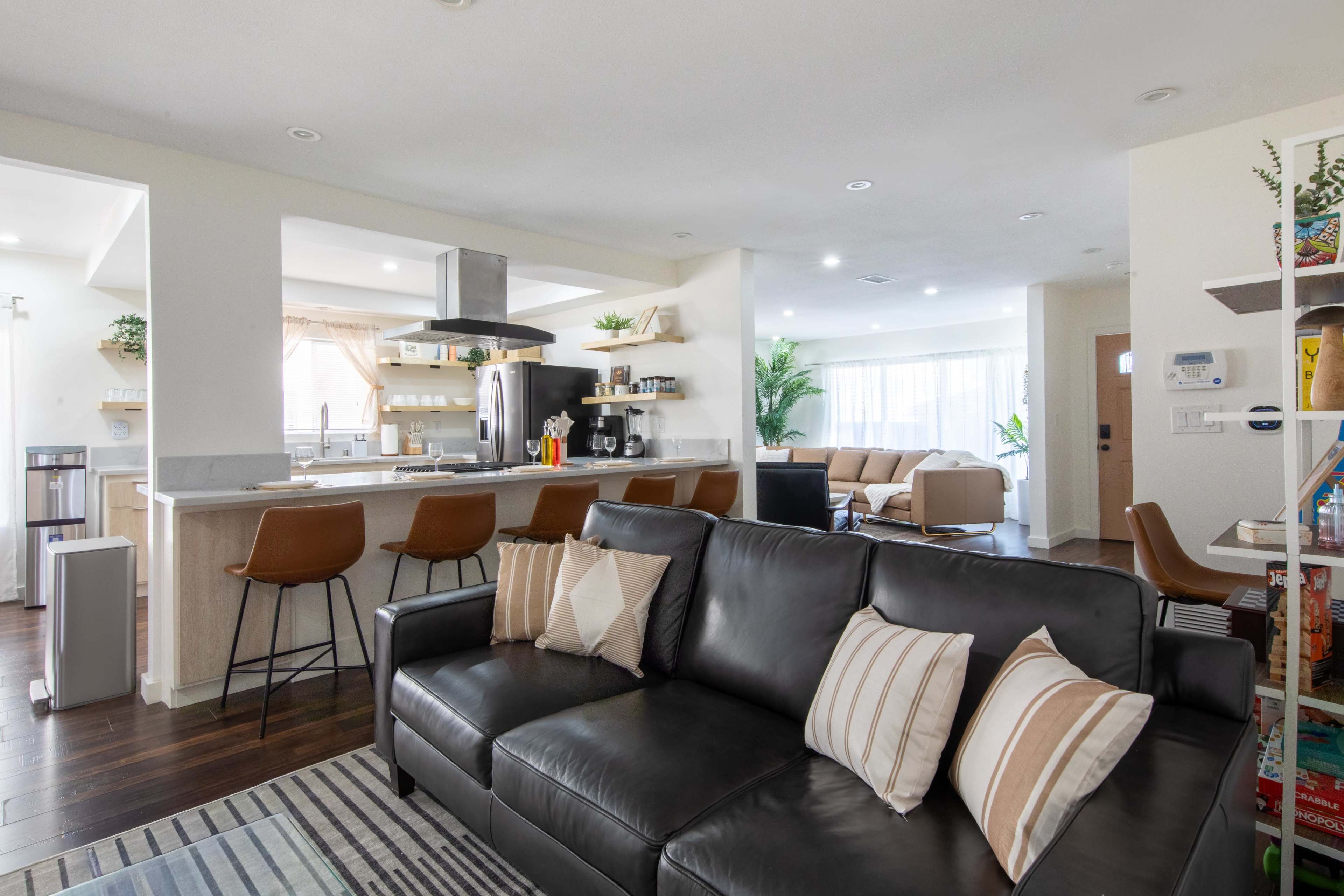 ✨ Modern Boho Event & Photoshoot House with Outdoor Oasis — Sleeps 16+ | Perfect for Gatherings, Shoots & Retreats Image in Hawthorne, Hawthorne, CA