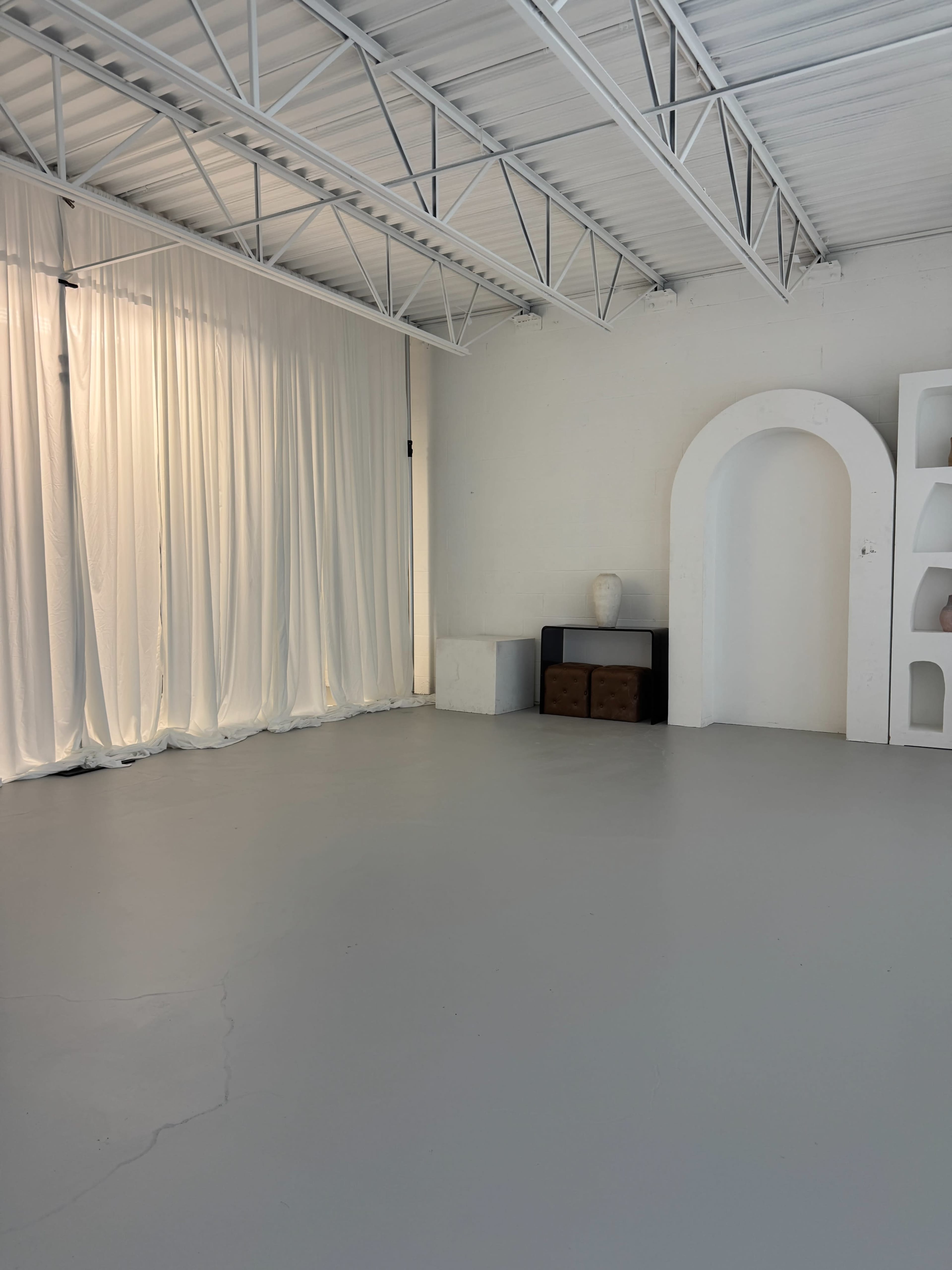 Bright Minimalist Creative Studio | Natural Light Haven in the GTA Image in Mississauga, Mississauga, ON