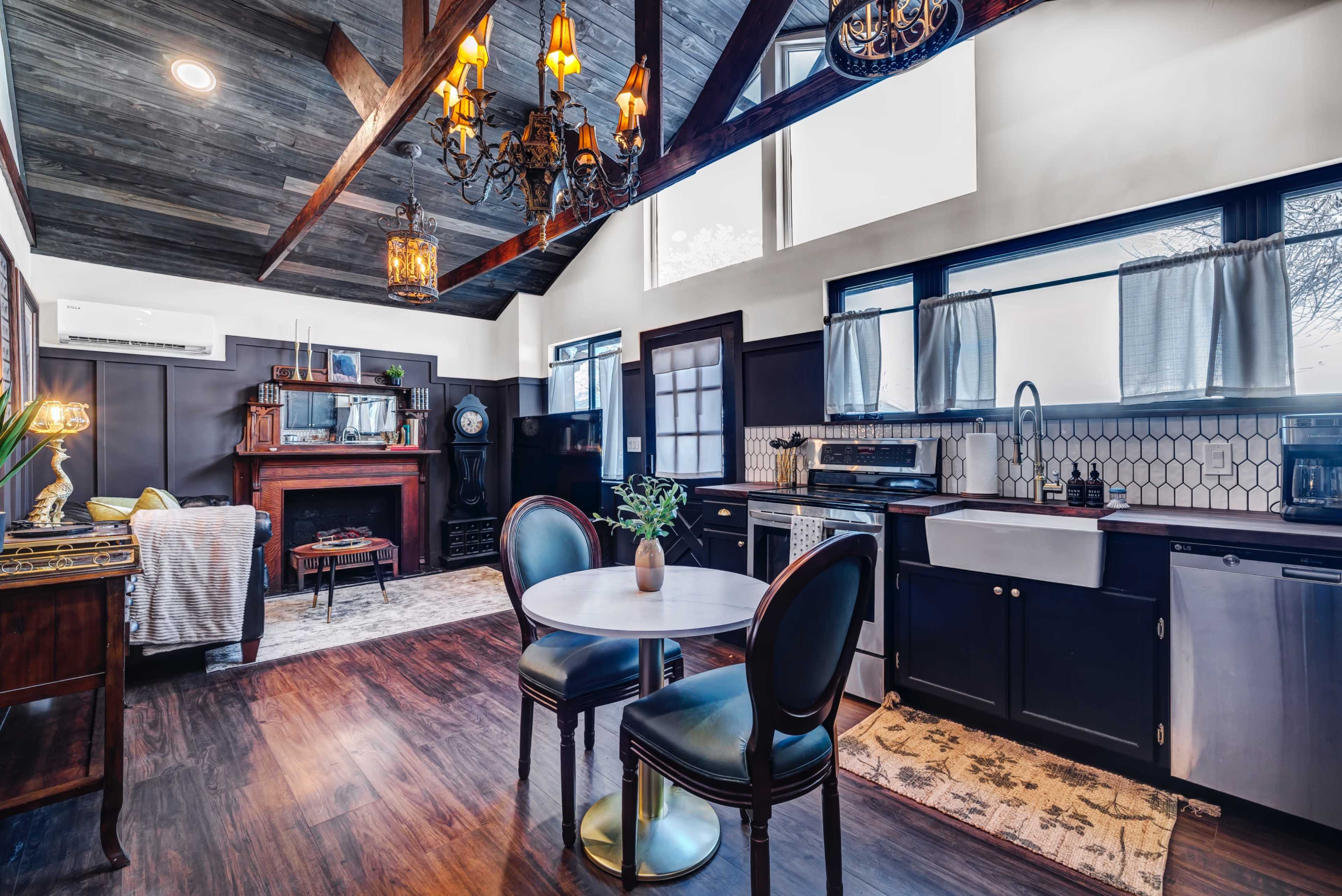 Historic Carriage House Image in North Salt Lake, Bountiful, UT