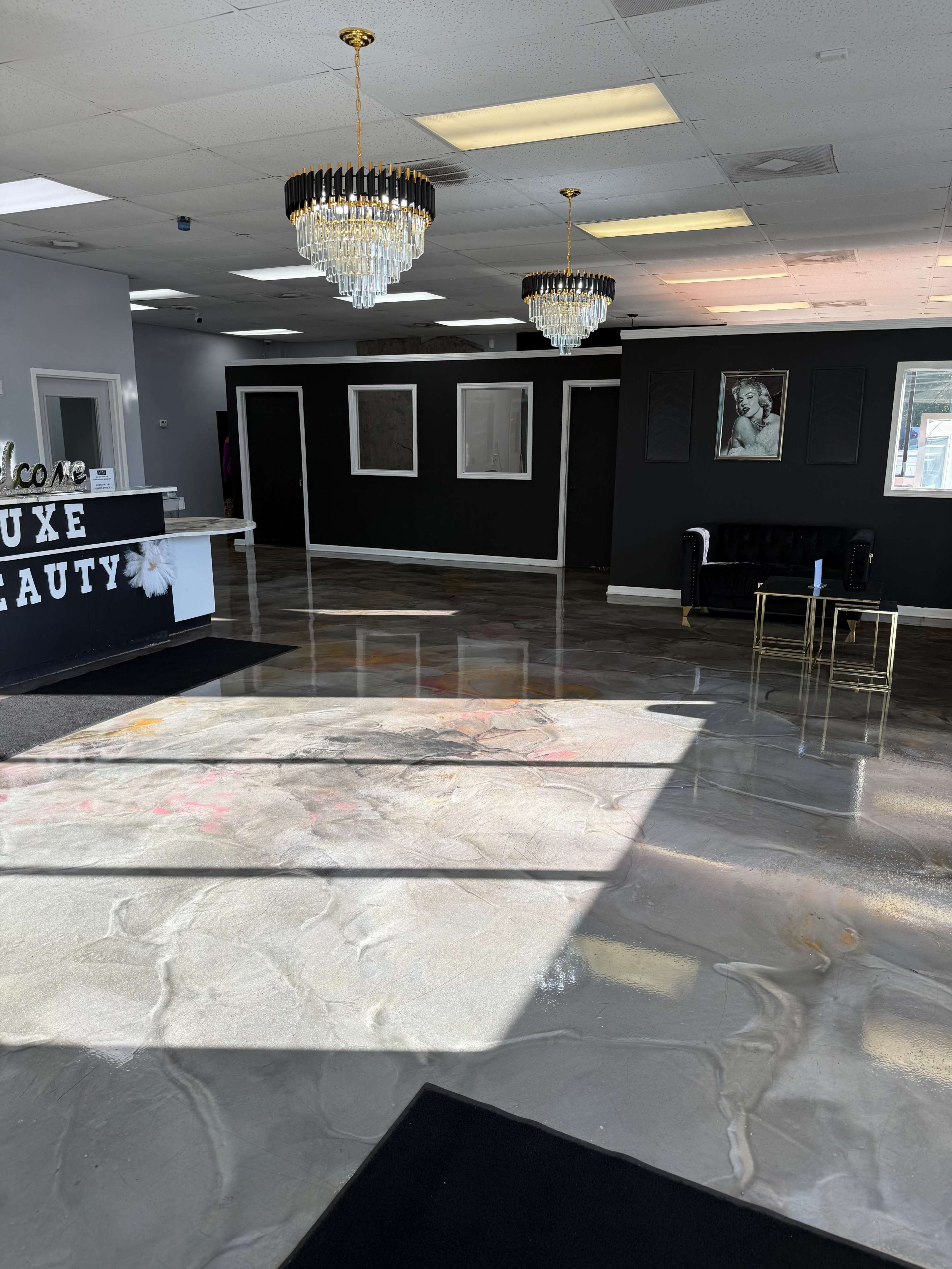 Luxury Showroom & Creative Beauty Suites Image in Franklin Park, Detroit, MI