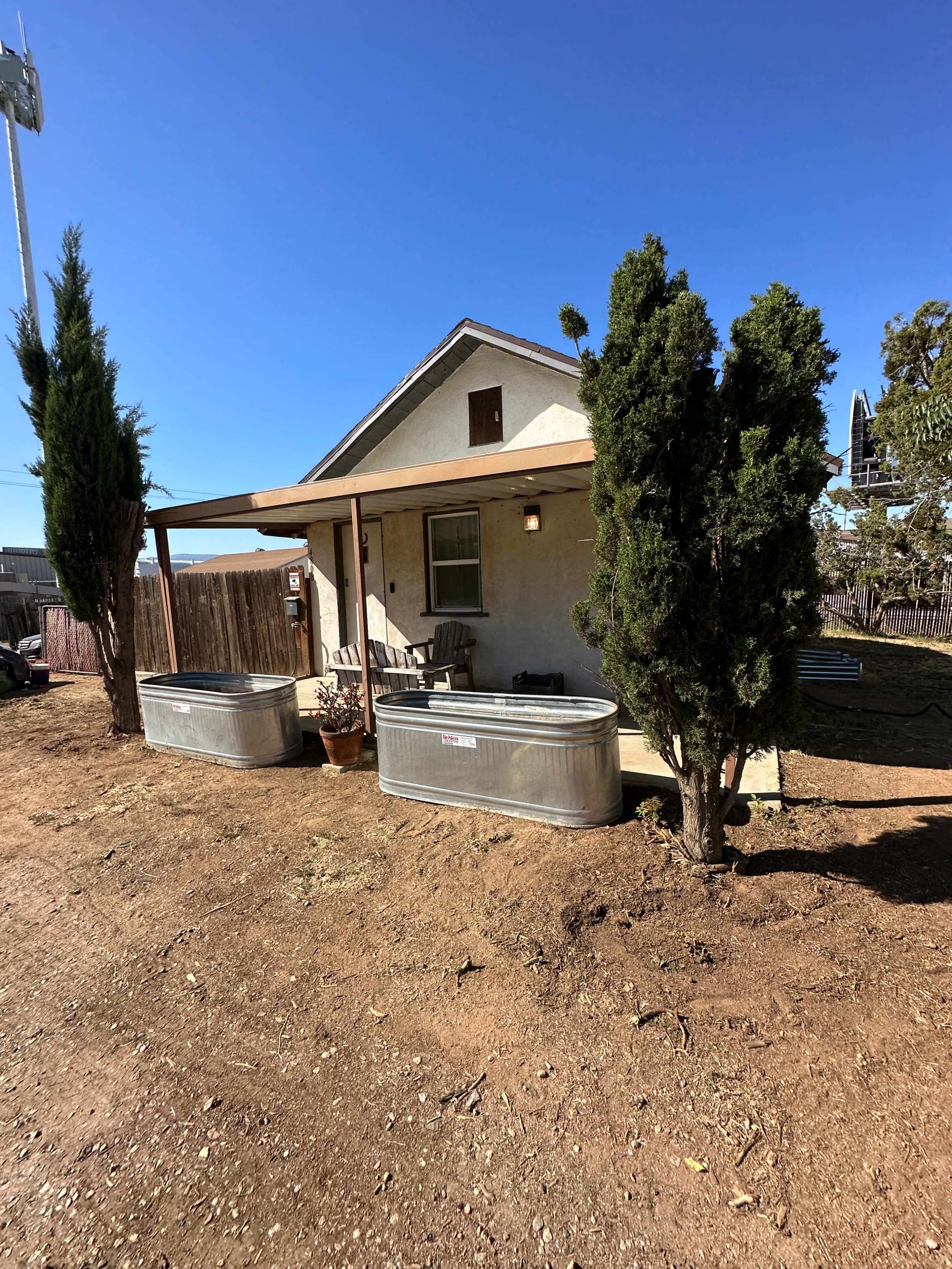 Rustic industrial desert home for filming, storage/base, or base of operations Image in Acton, Acton, CA