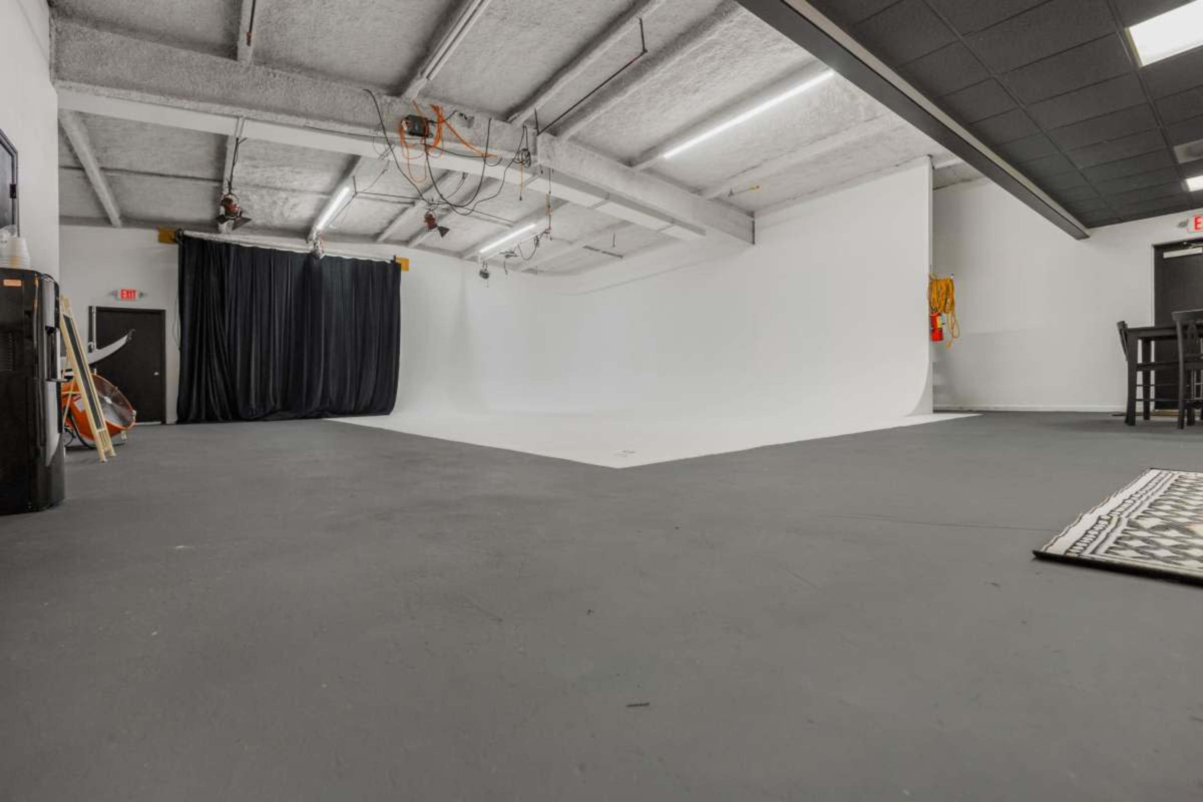 Modern Multifunctional Creative Space Image in Bolton, Mobile, AL