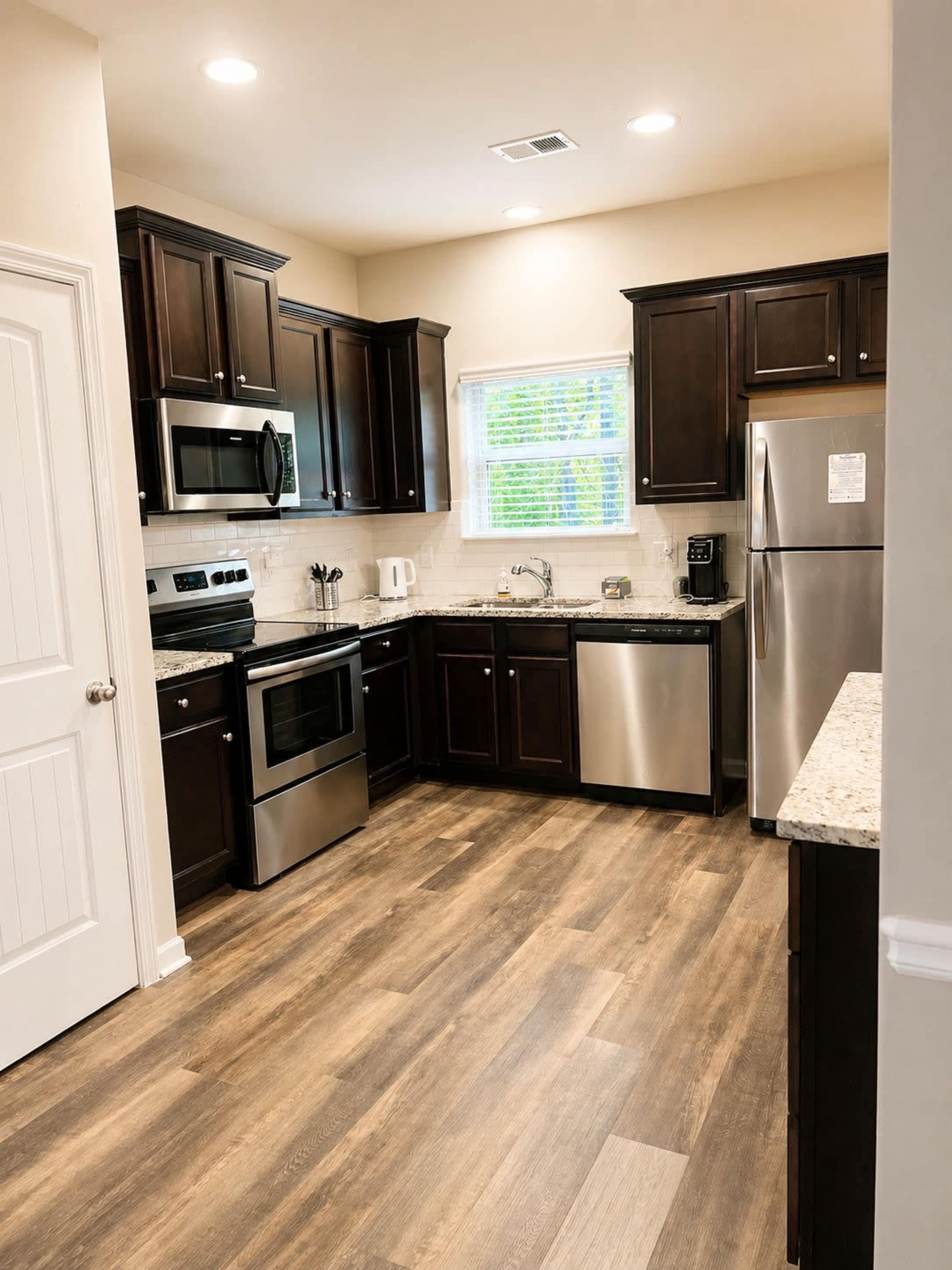 Cozy & Modern 3 Bedroom Close to Airport in Atl Image in Union City, Union city, GA