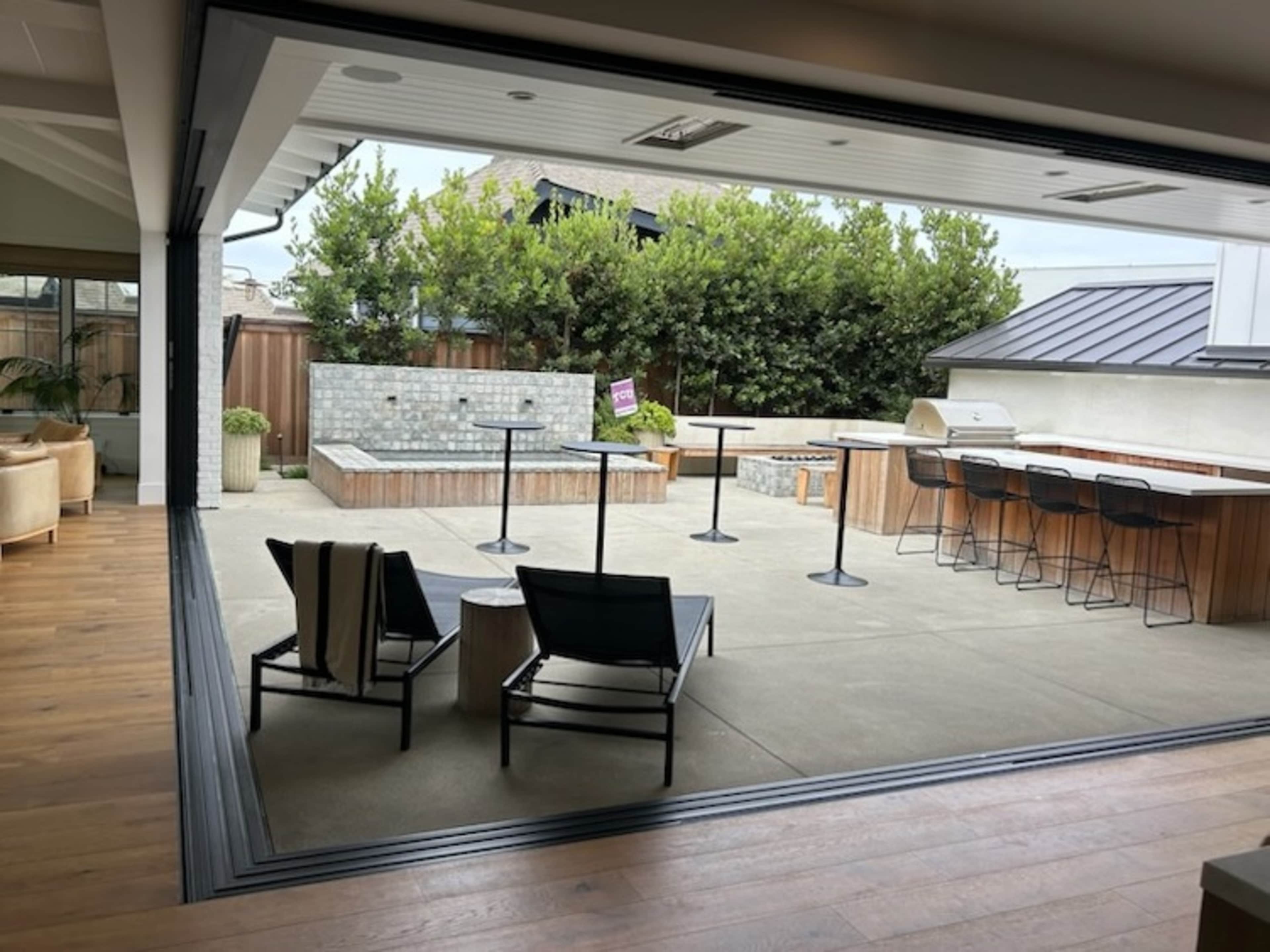 4 tall back bar top tables