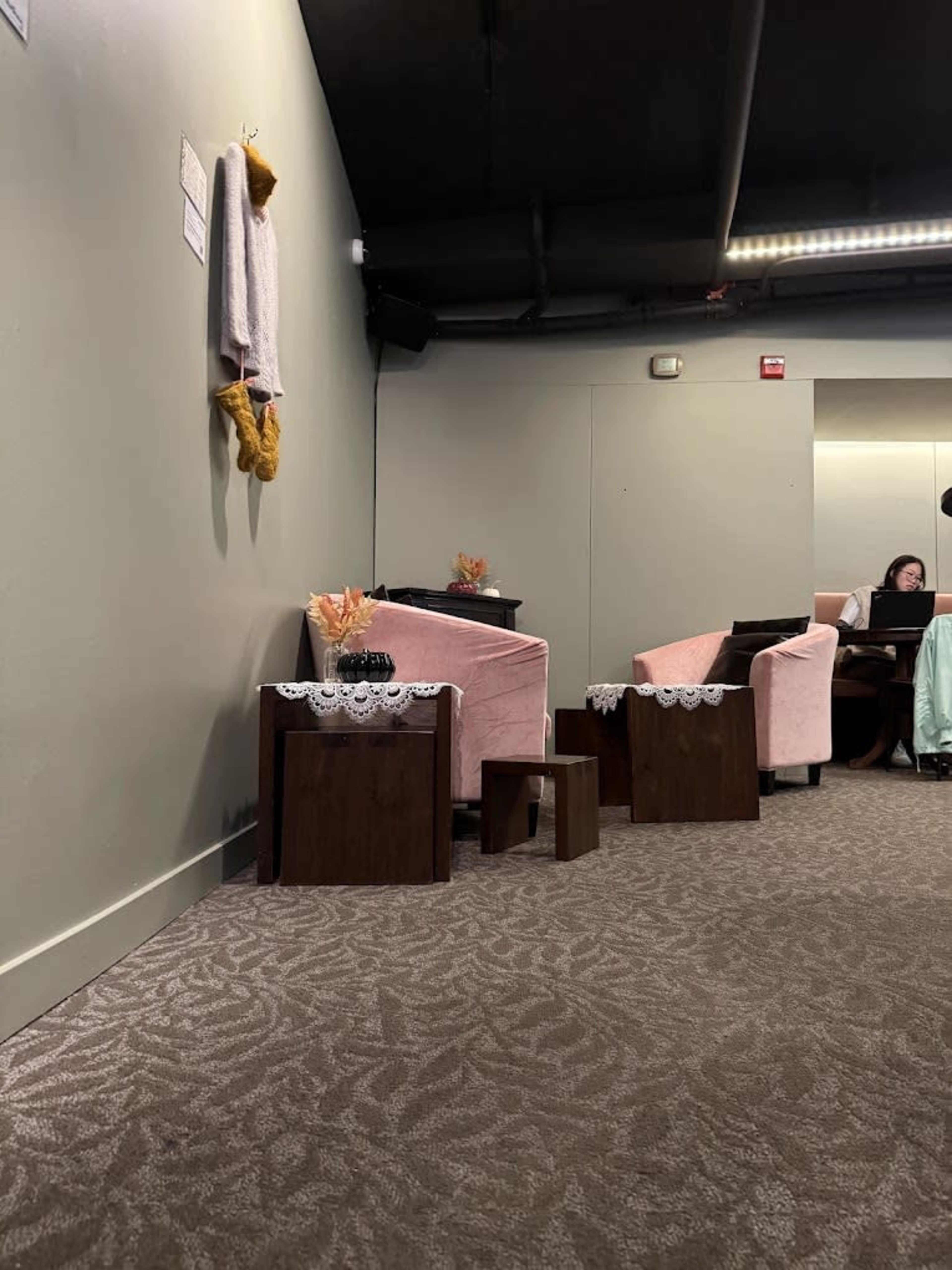 Downtown Cozy Cafe with mezzanine Image in Pike/Pine, Seattle, WA