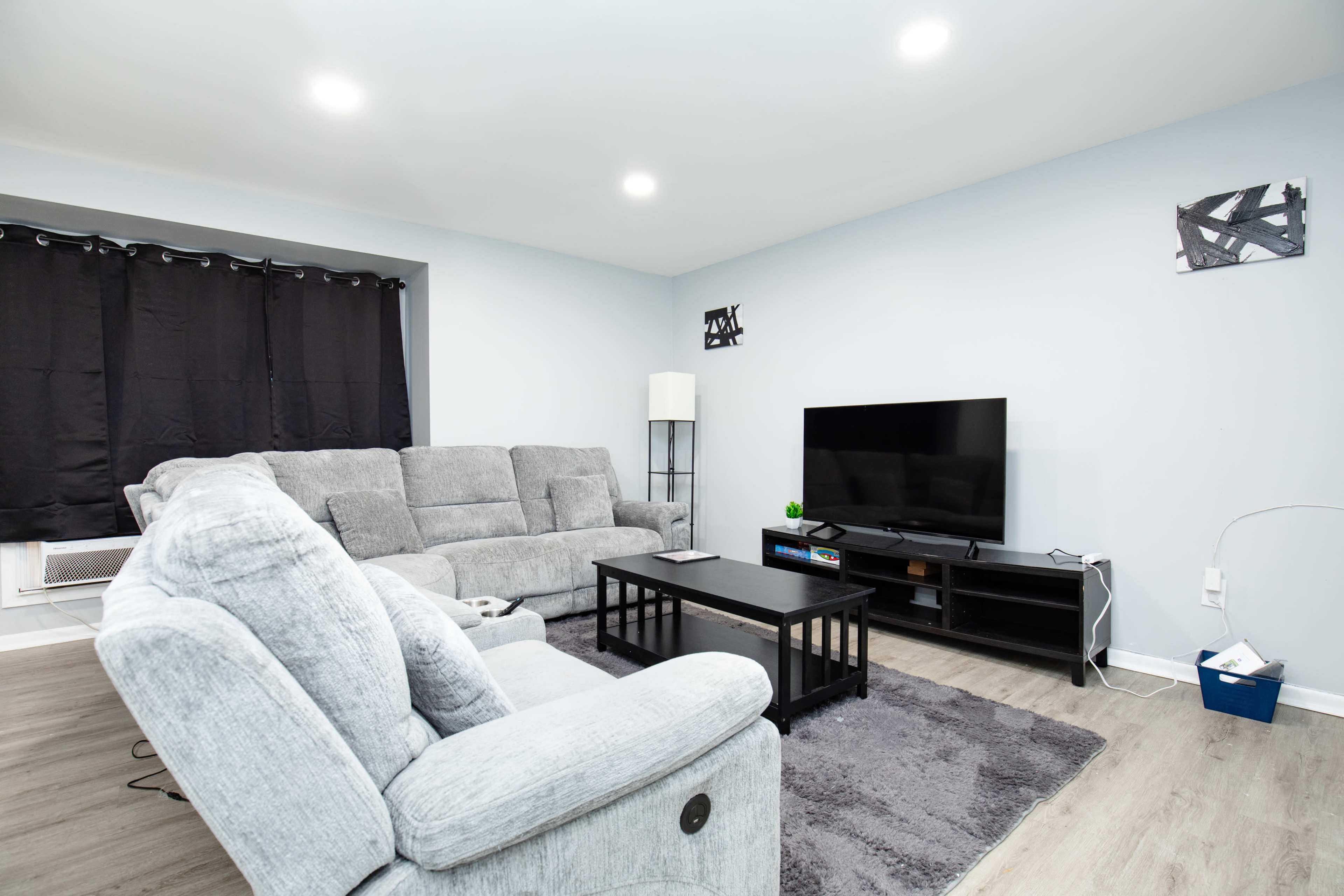 Unit 1 | Cozy 2BR Home | 30 Min to NYC Image in East Orange, East Orange, NJ