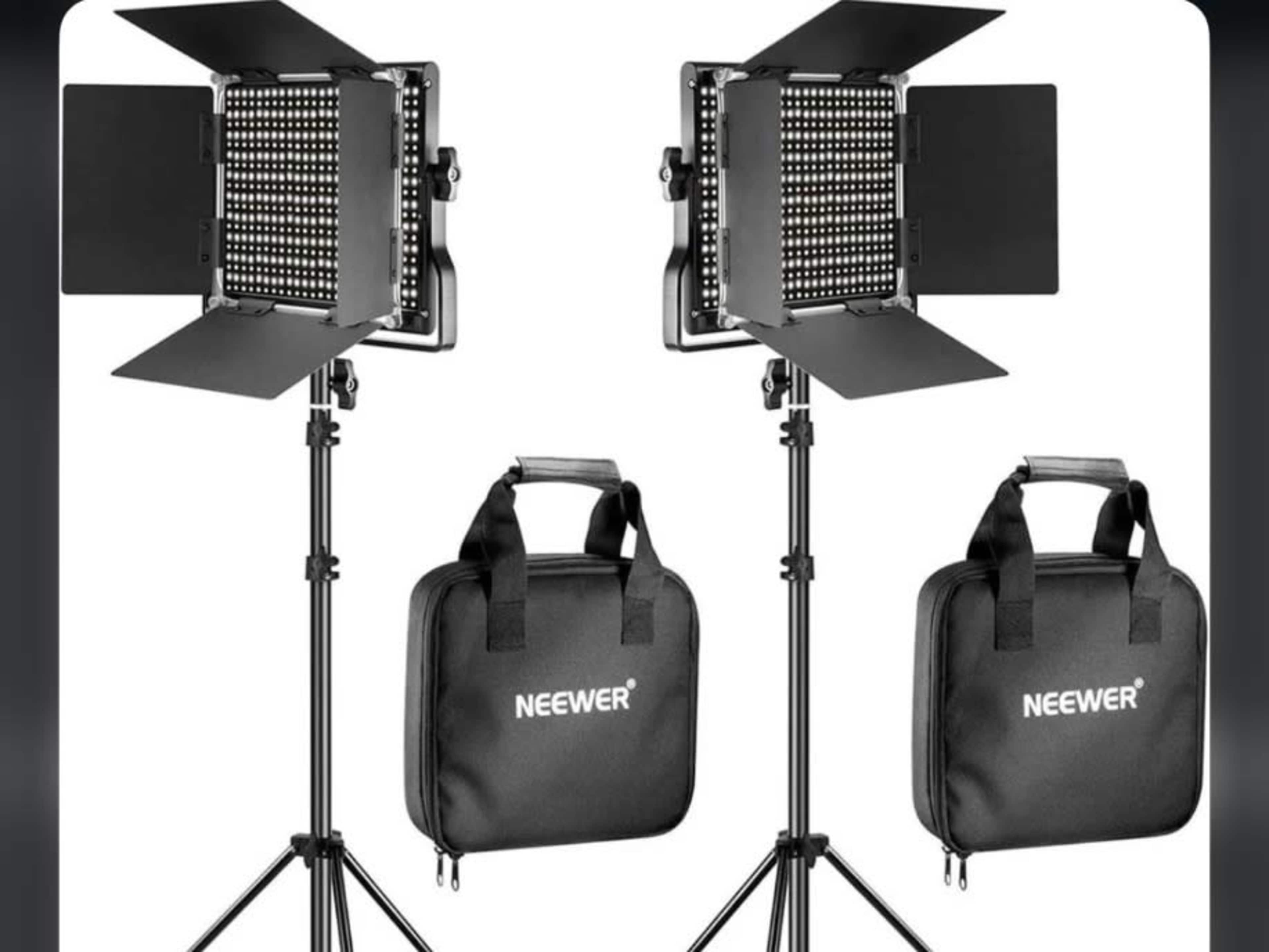 NEEWER 2 Pack Bi-Color 660 LED Light Kit