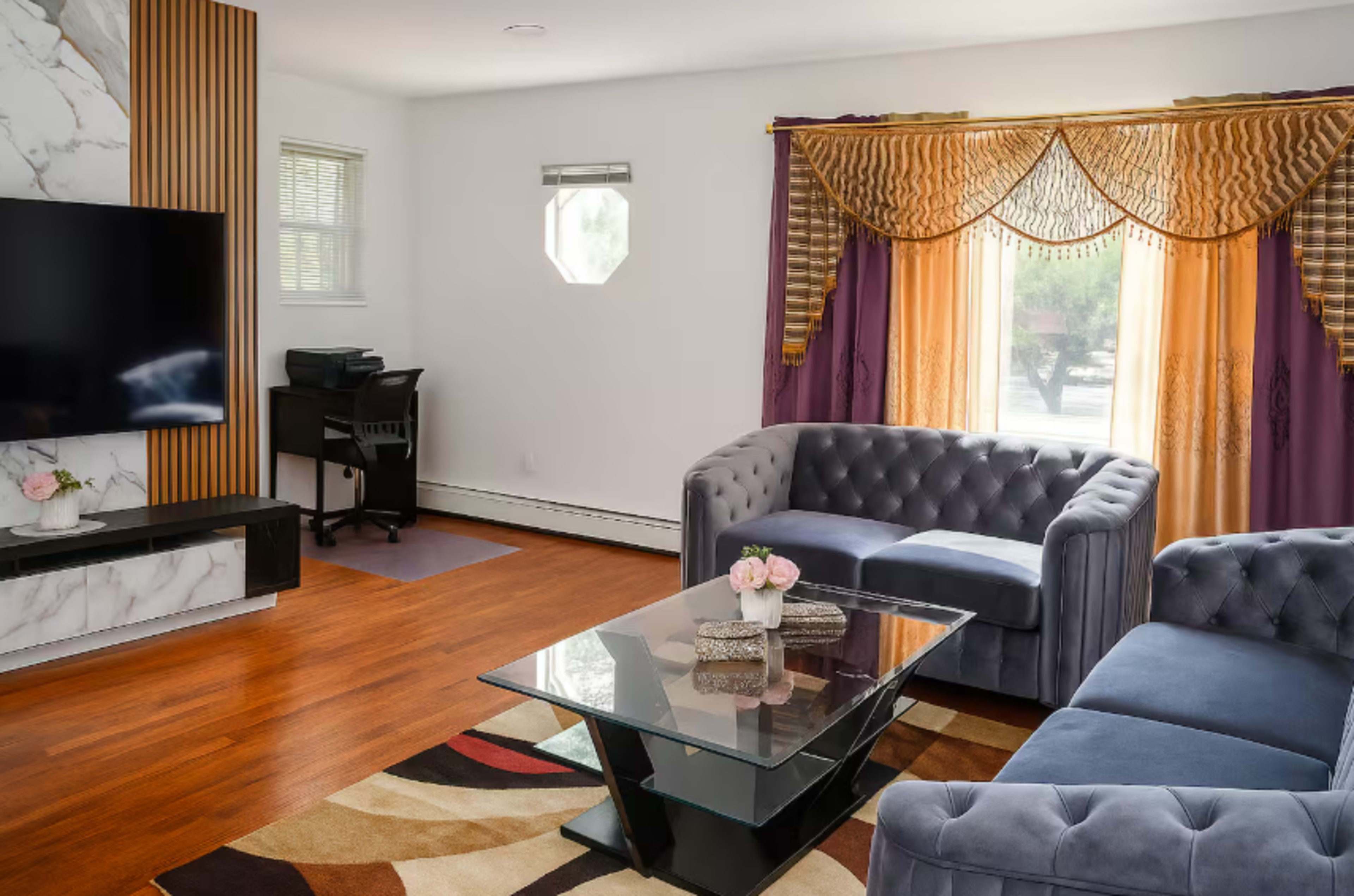 Stylish Bronx 3BR/2Bath Suite + Parking Image in East Bronx, Bronx, NY