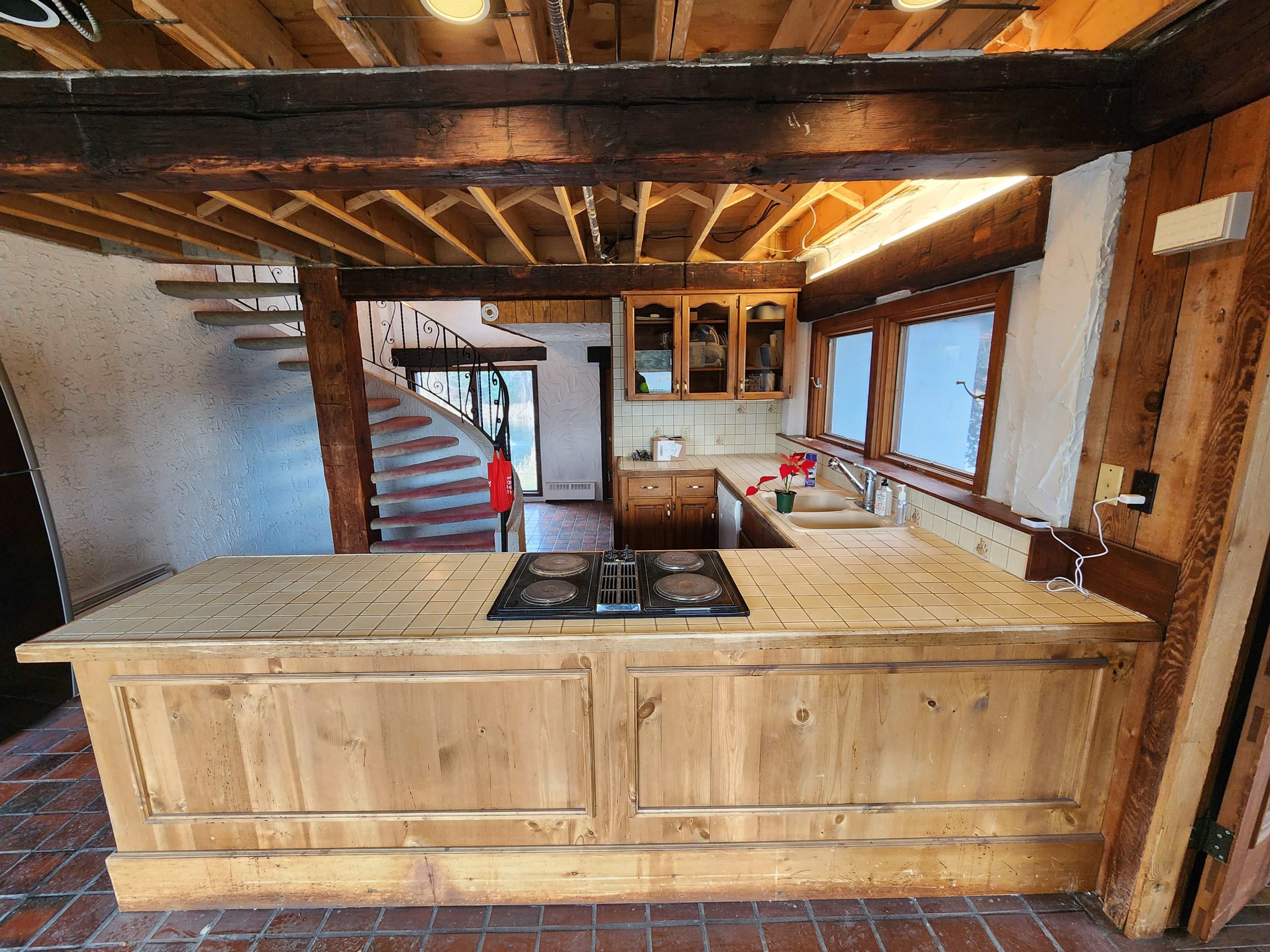 Rural Country House & Barn – Stunning Film Location in Nature Image in Whitby, Whitby, ON