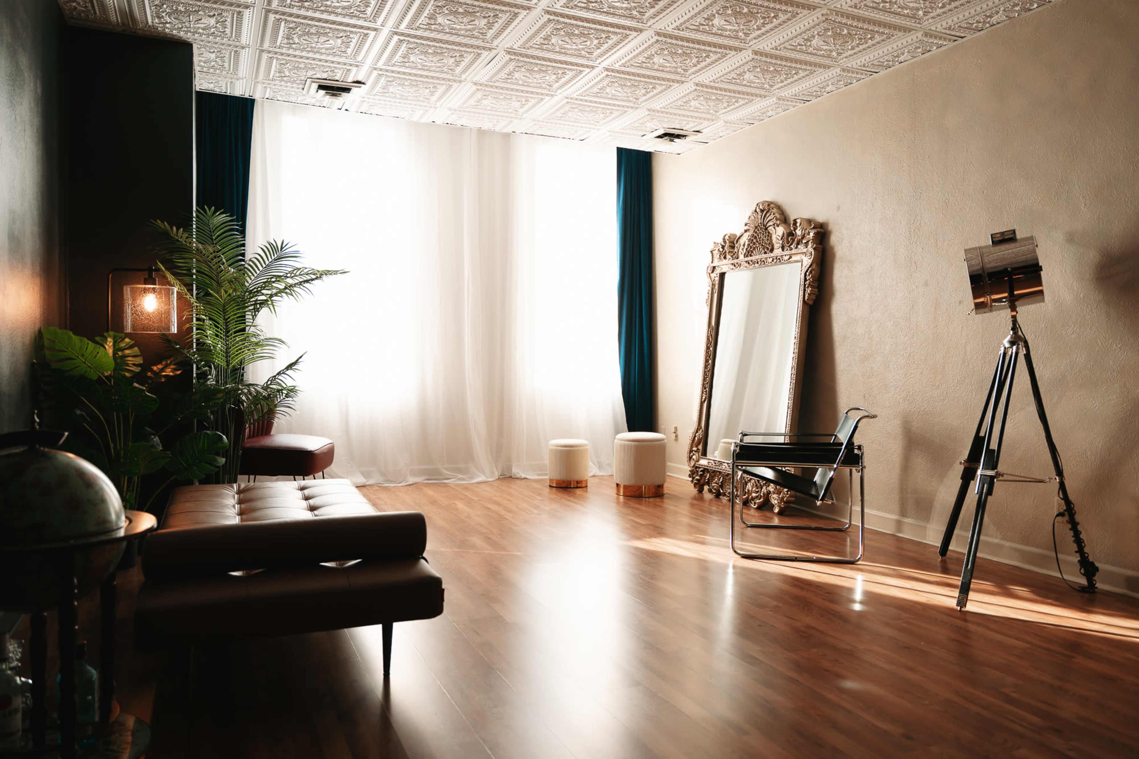 Creative Studio Space in Longmont | Natural Light, Privacy, & Full Setup Image in Longmont, Longmont, CO