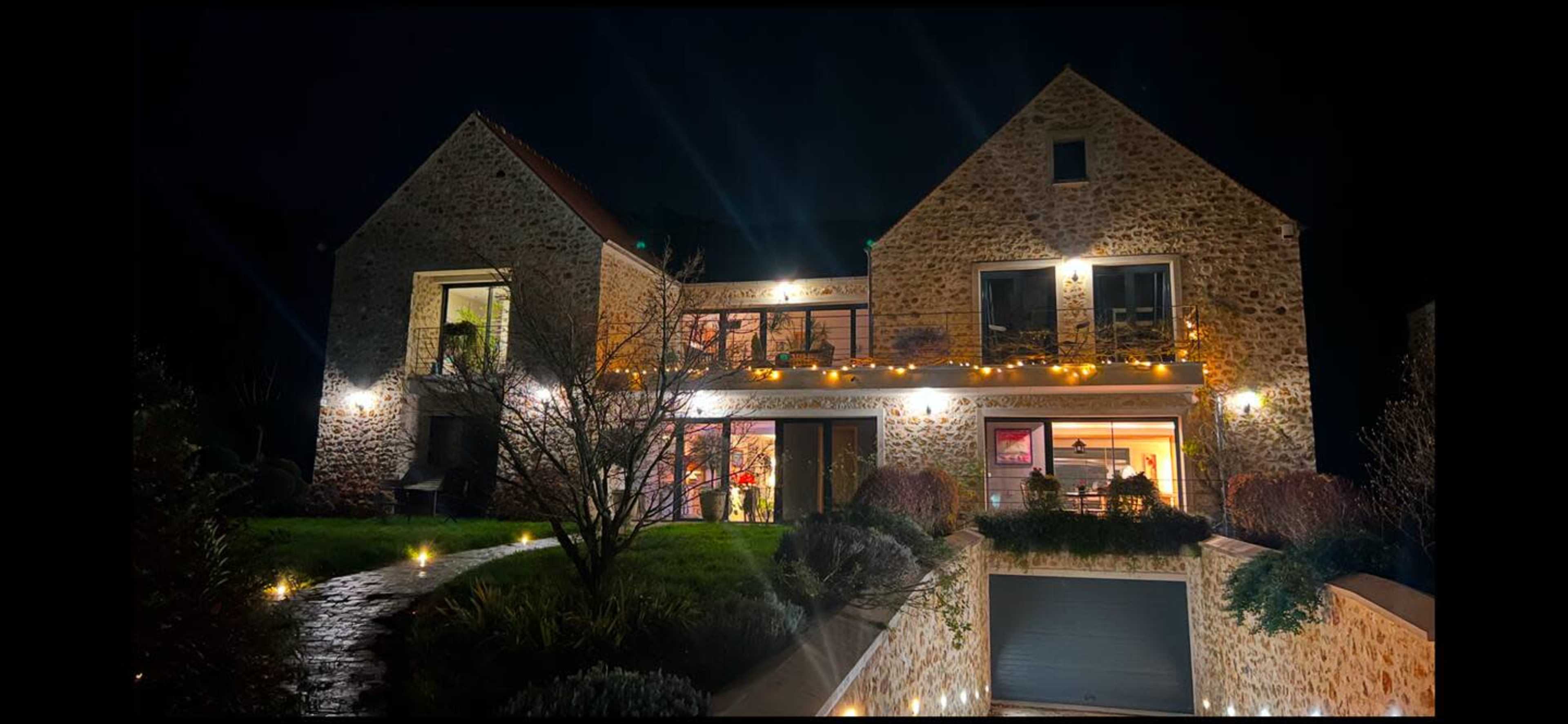 Villa luxe vallée de chevreuse Image dans , CHEVREUSE, 