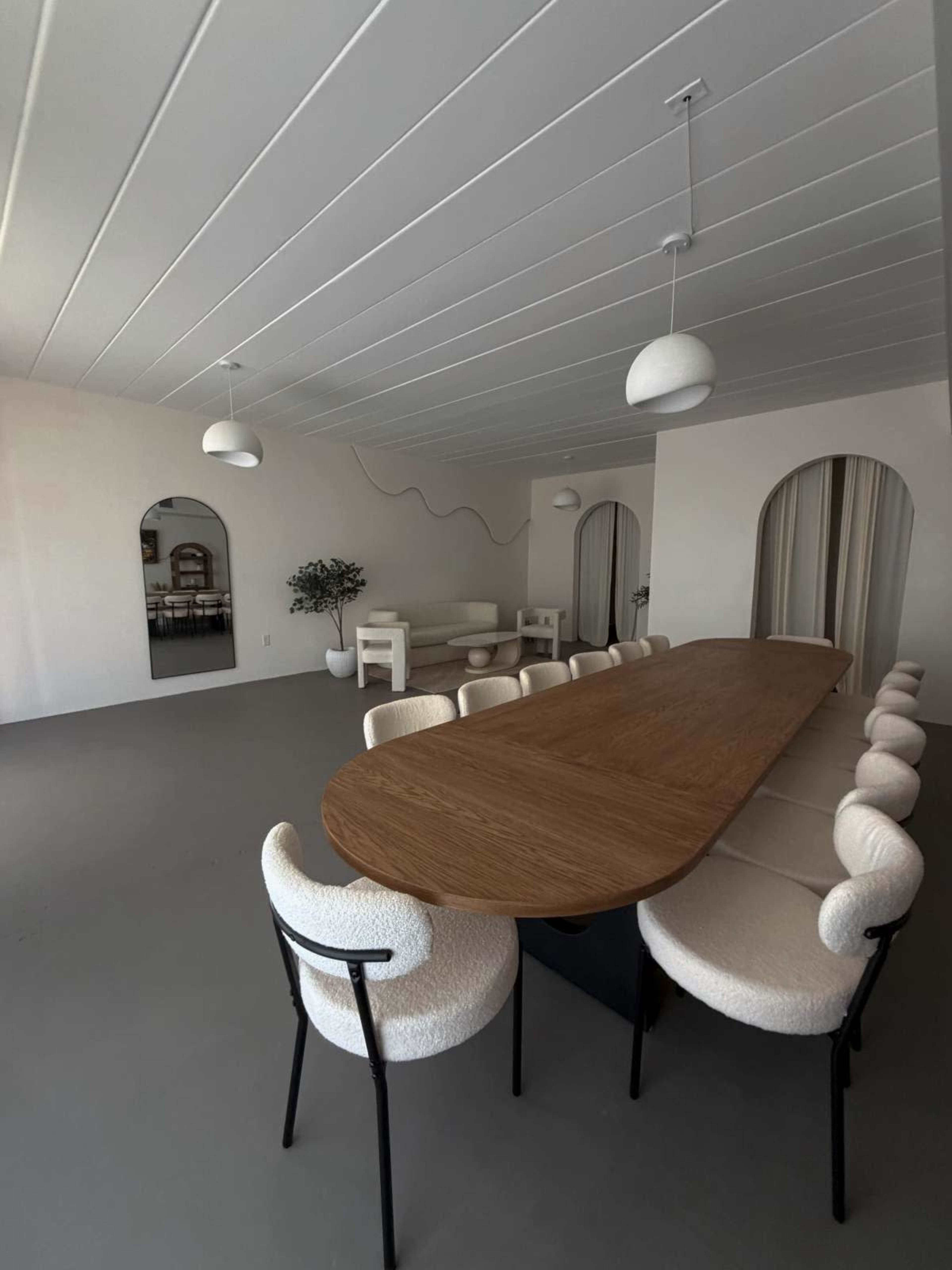 Modern 1122Studio Venue Image in Pasadena On The Gulf, St. Petersburg, FL