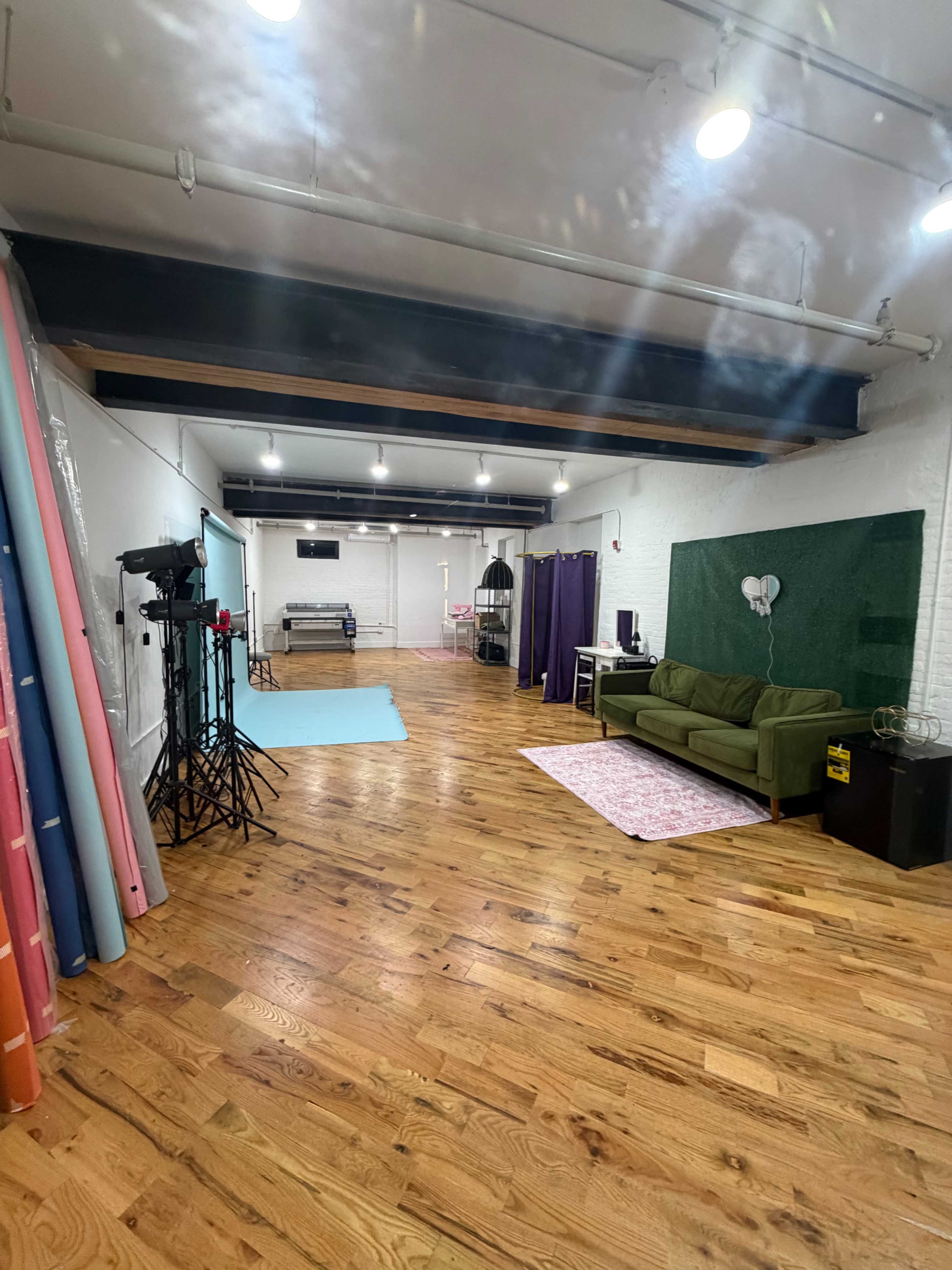 Spacious DUMBO Creative Loft Studio Image in Vinegar Hill, Brooklyn, NY