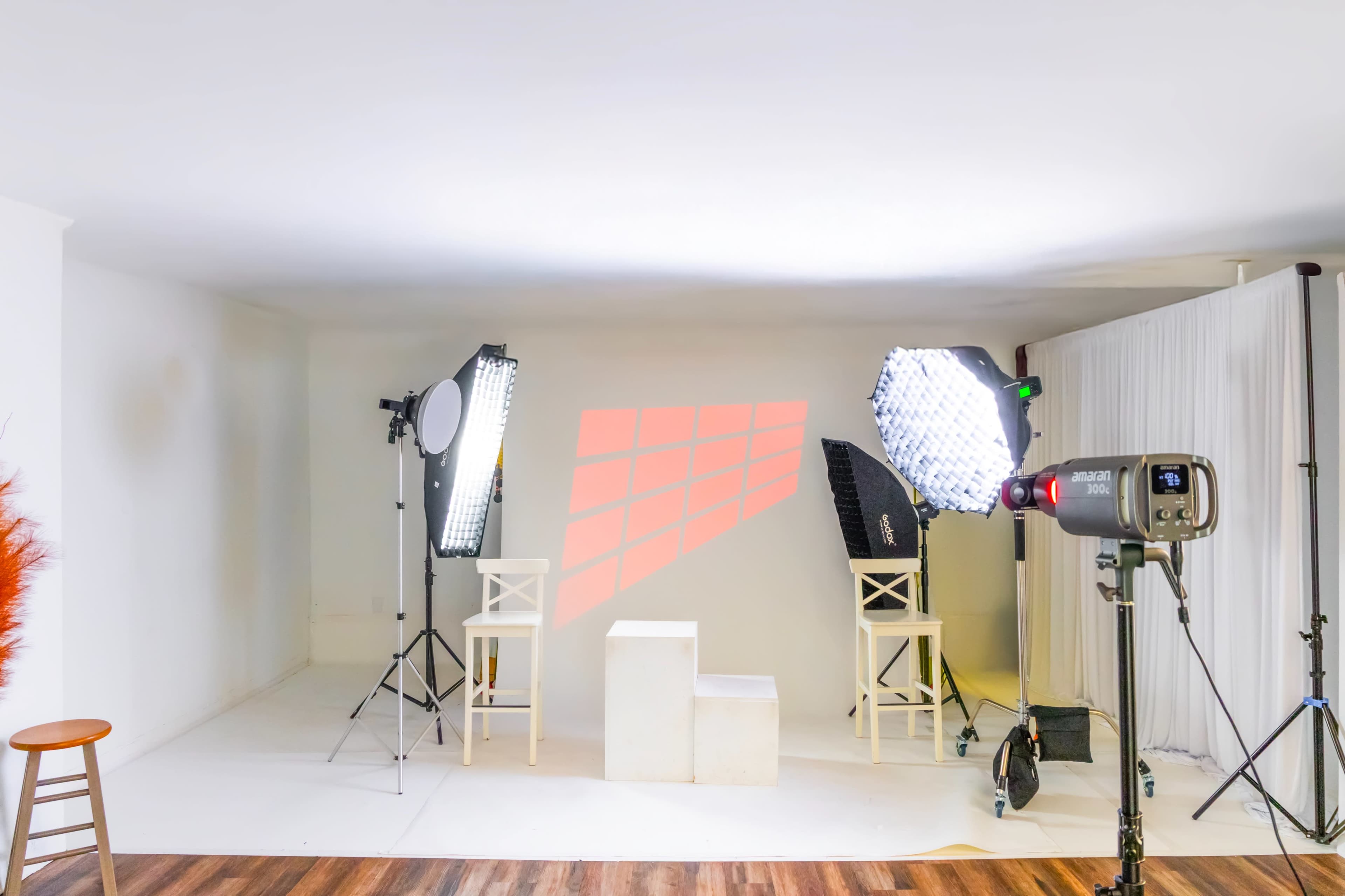 Photo Studio Image in Annandale, Annandale, VA