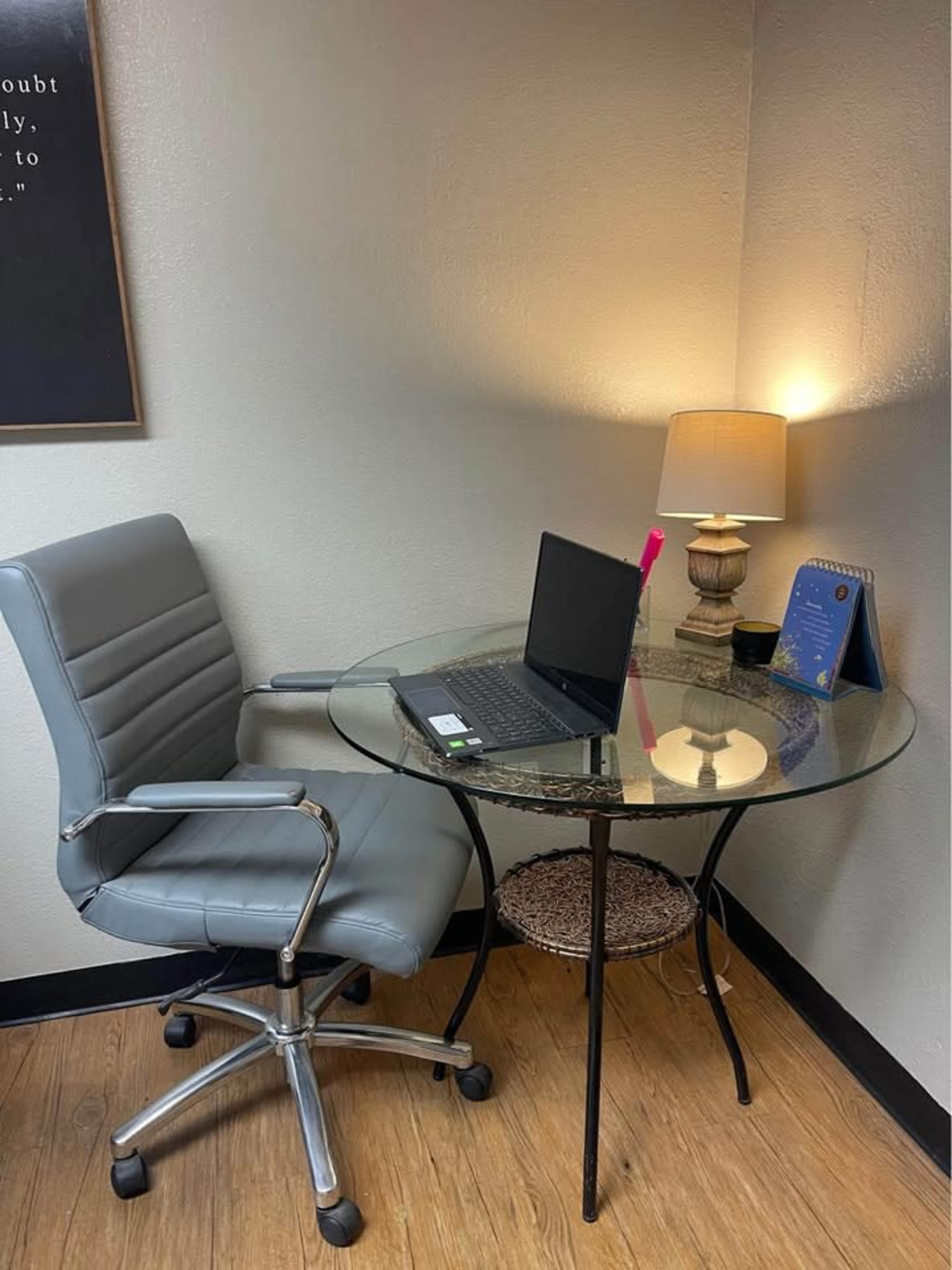 Boutique Private Office – Tranquil 🌿 Furnished & All-Inclusive Image in Five Points West, El Paso, TX
