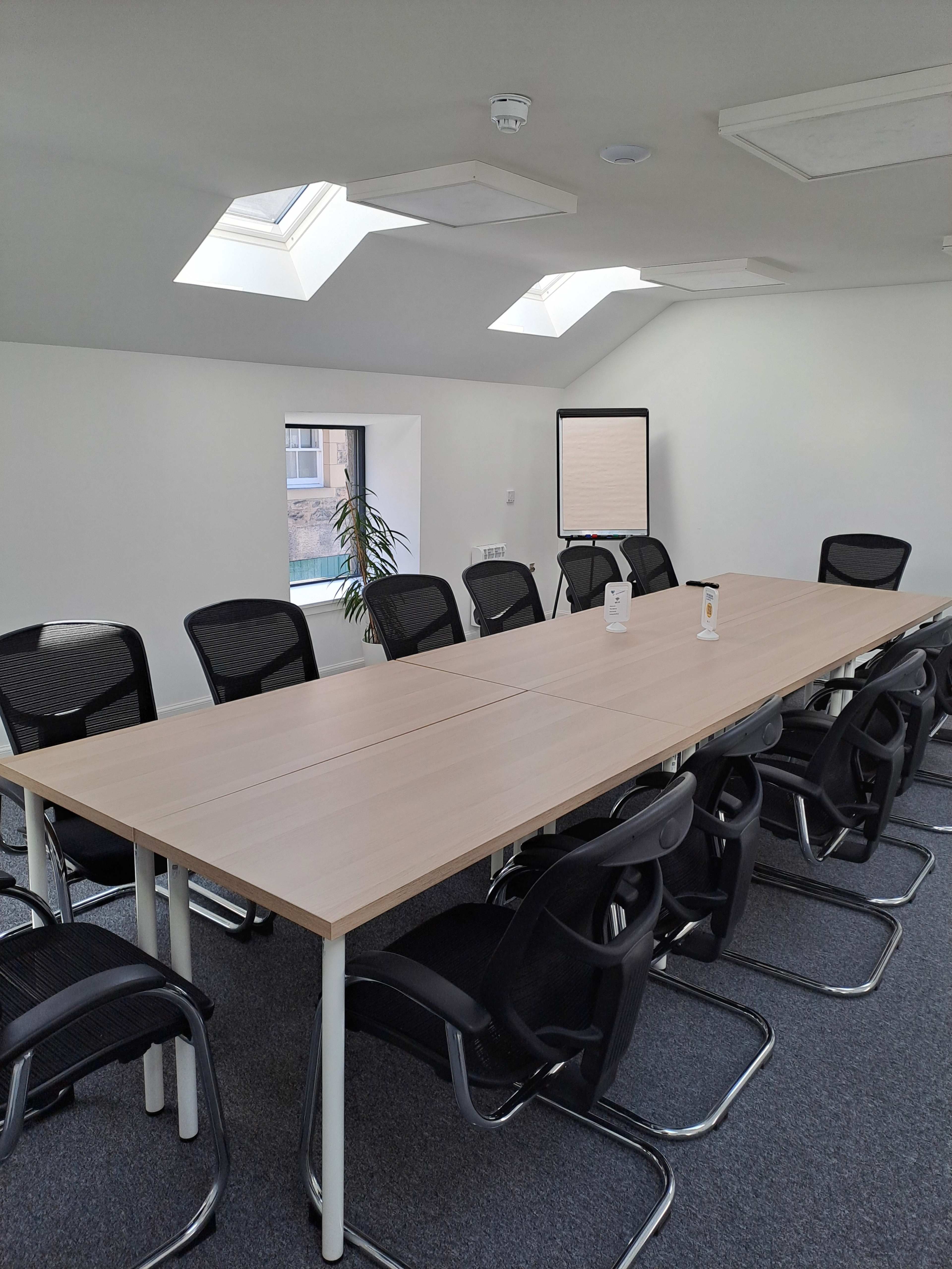 Bright, quiet Boardroom style space with kitchen, TV, and Audio Image in Edinburgh, Edinburgh, SCT