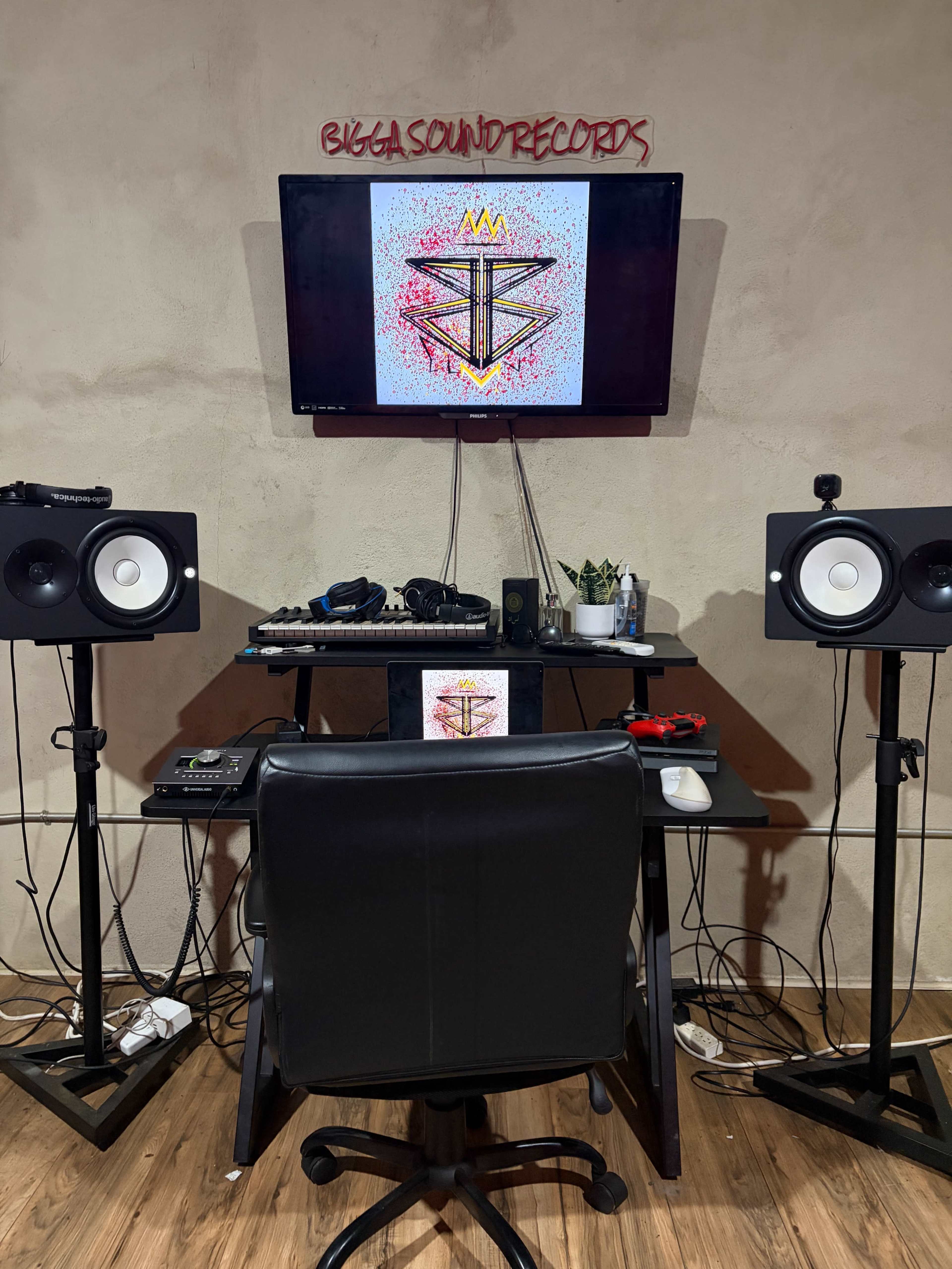 Top Quality Recording Studio Image in Central Ward, Newark, NJ