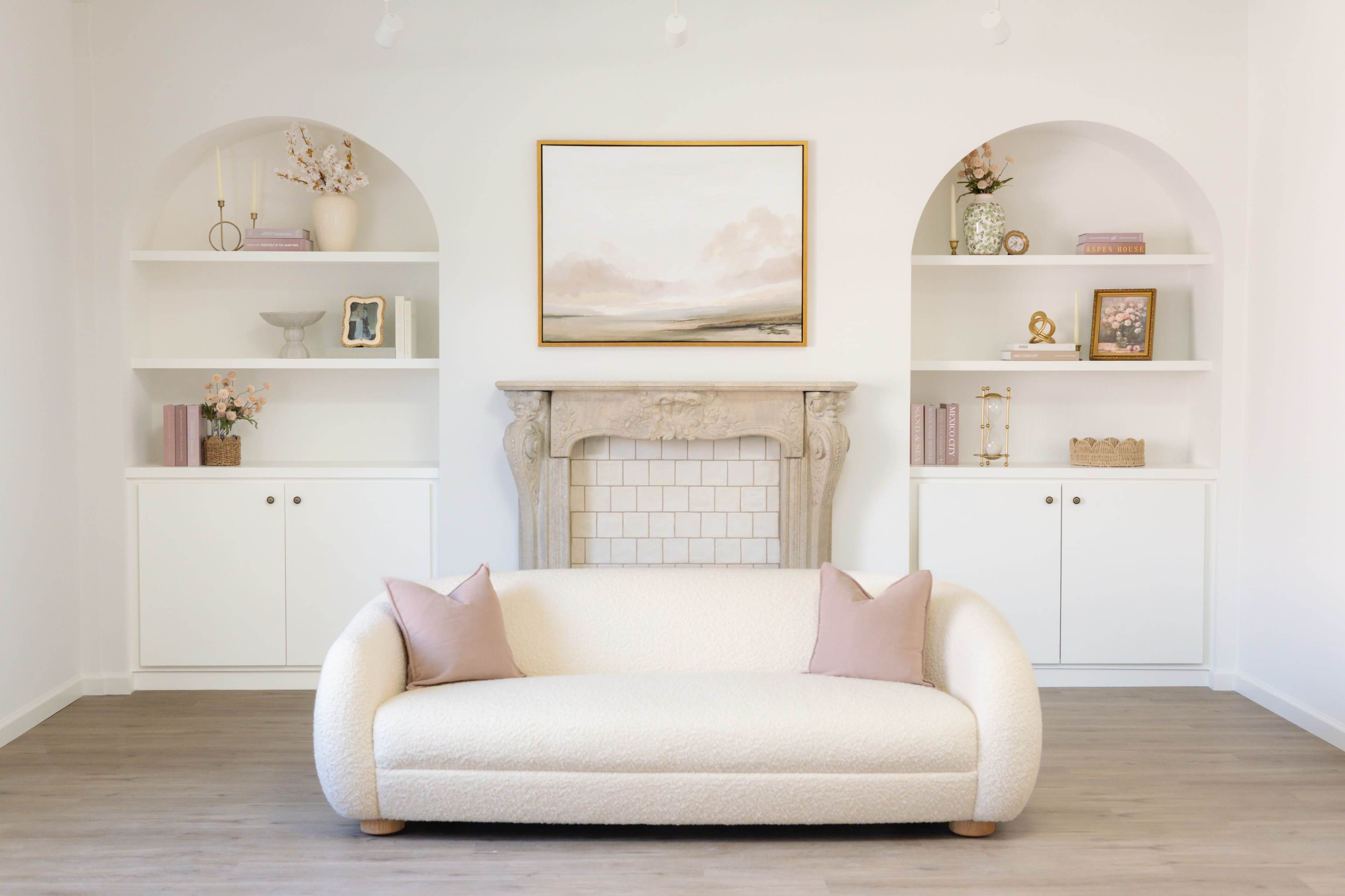 Large natural light photo & events studio with chic sets, classic backdrops, dressing room & makeup vanities Image in Bedford, Bedford Hills, NY