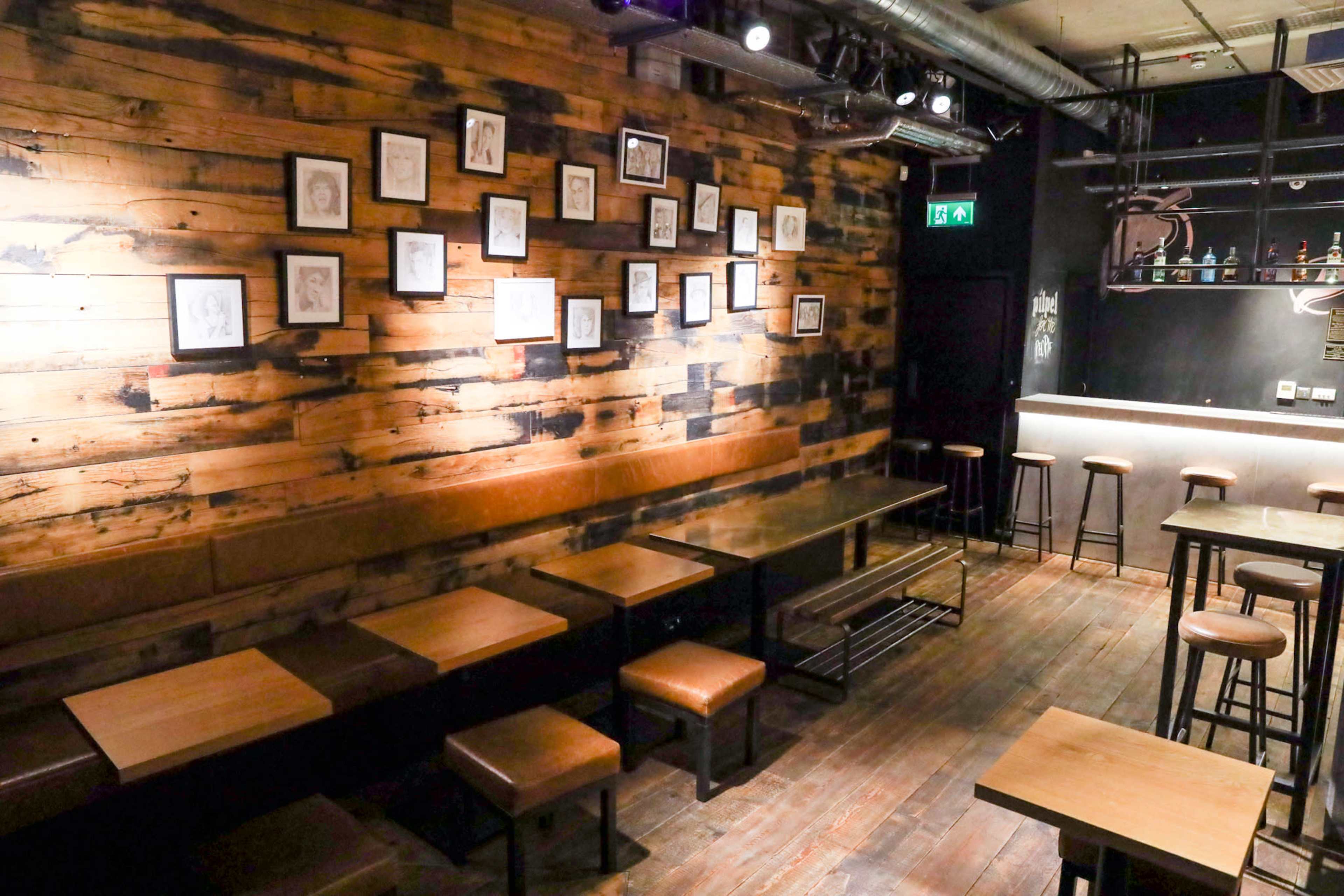 Pilpel's Basement Bar Image in City of London, LondonLONDON, ENG