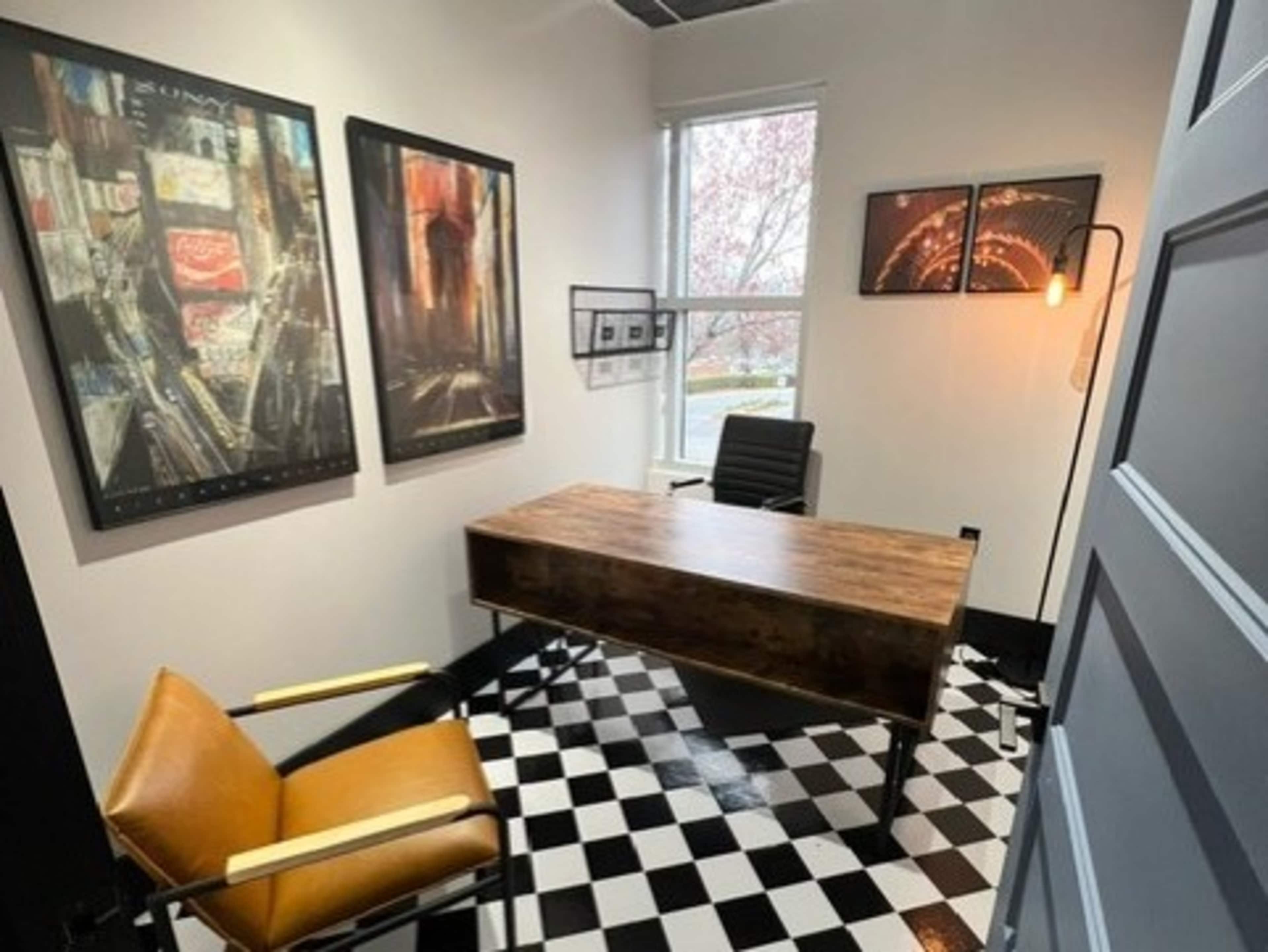 Private Desk Office