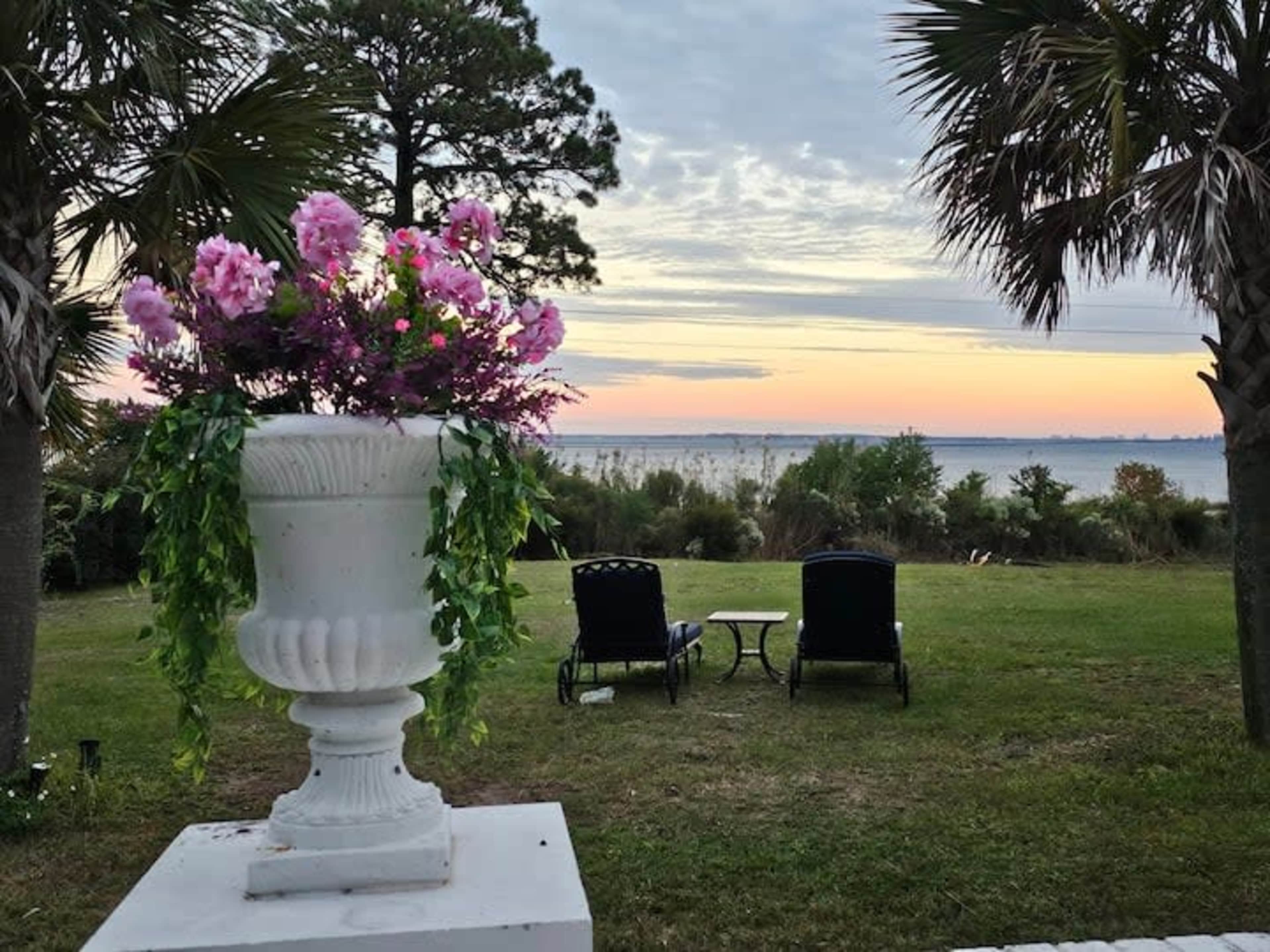 Bay-Front Mansion on 4 acres Image in , Freeport, FL