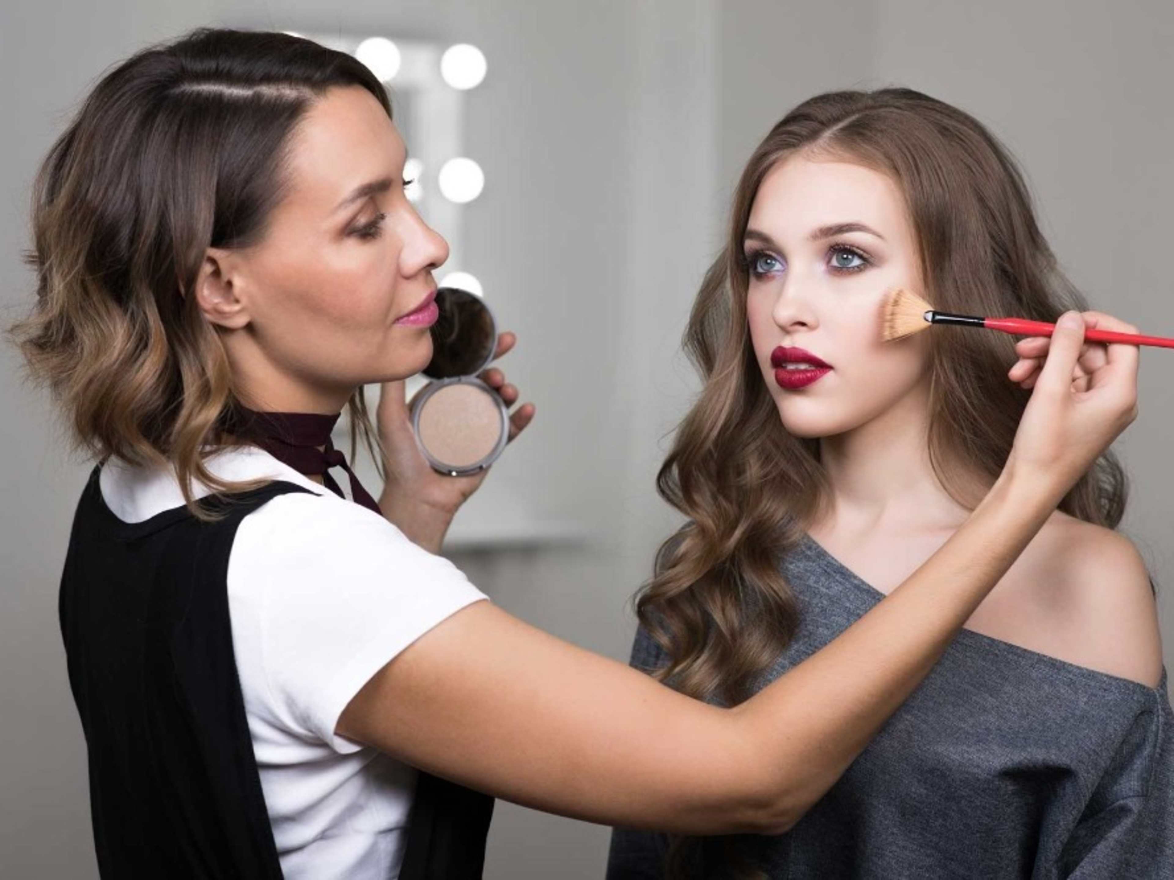 Private Makeup room / Bathroom / Sofa Room.