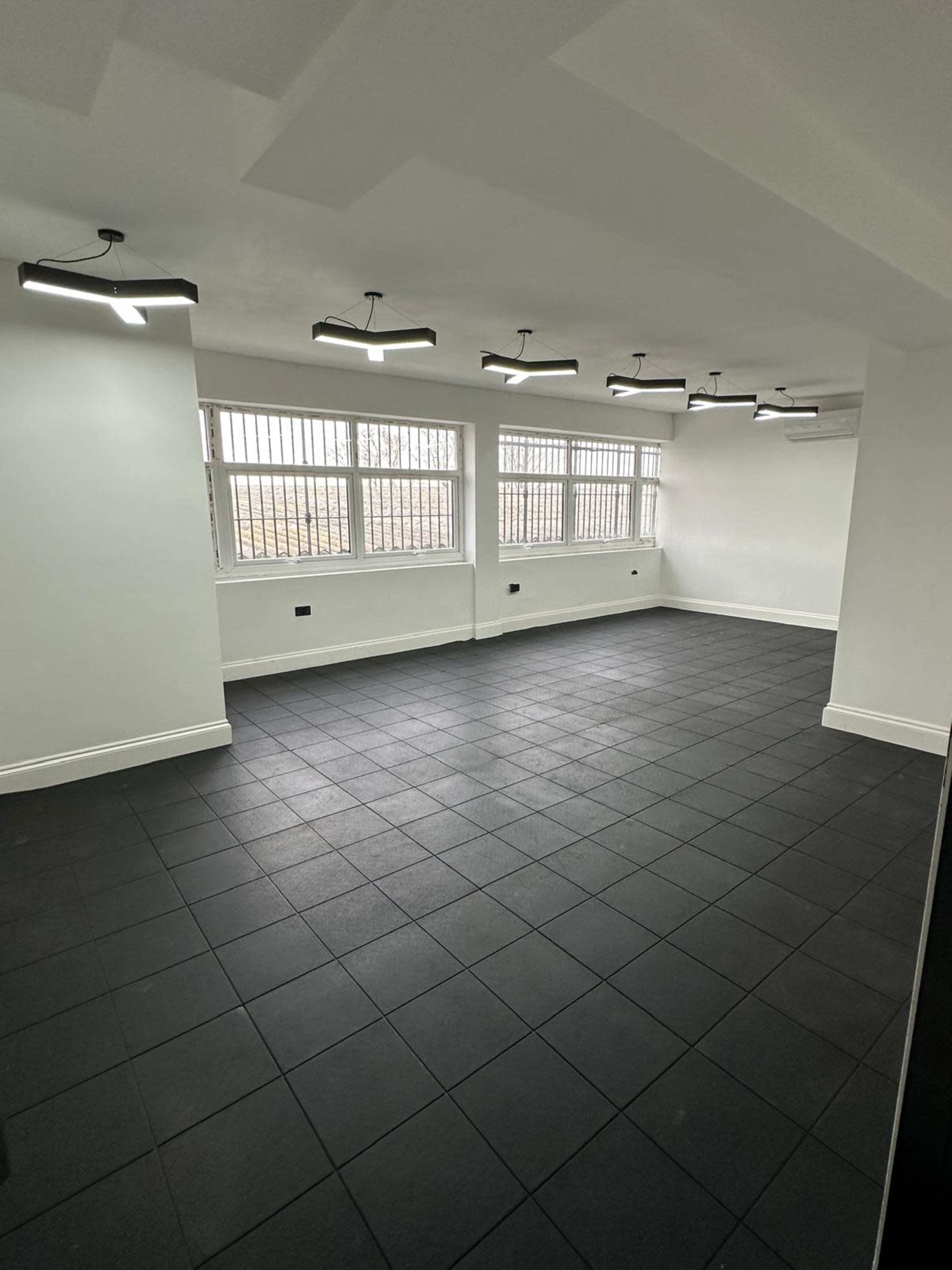 Western Avenue Image in London, London, ENG