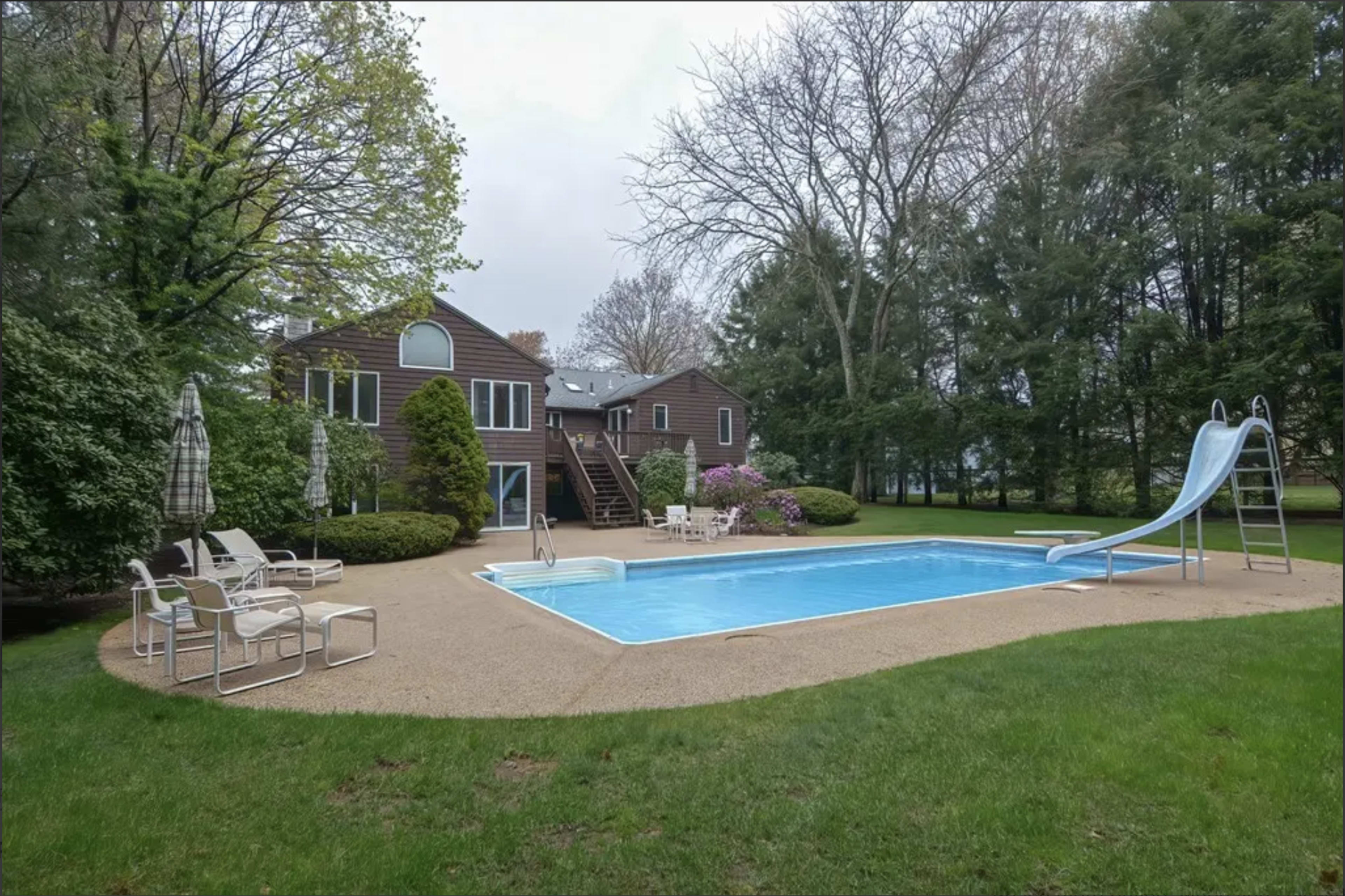 Apartment for Rent — Perfect for Parties & Events and small Wedding ! Image in Framingham, Framingham, MA