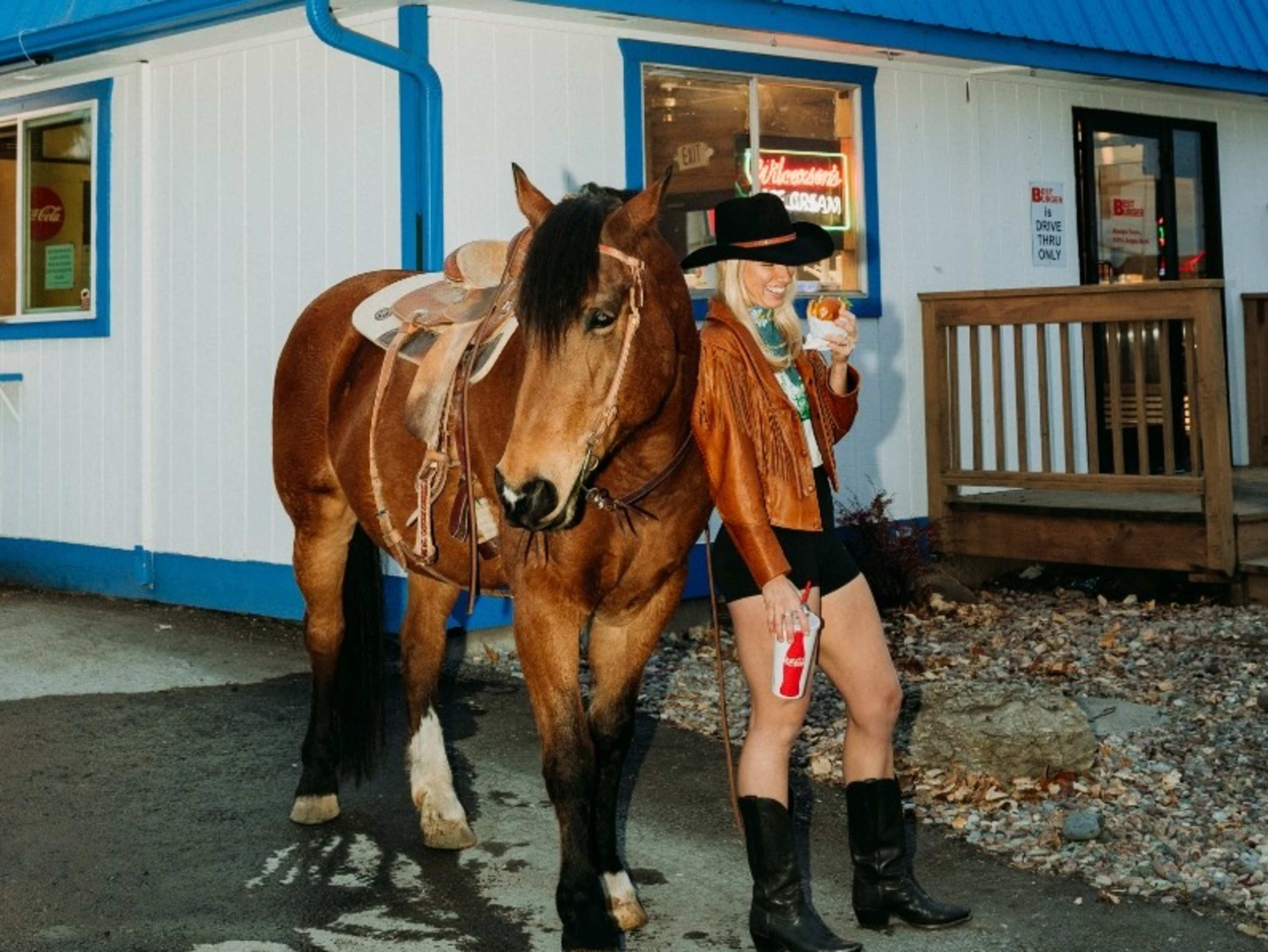 horse off site
