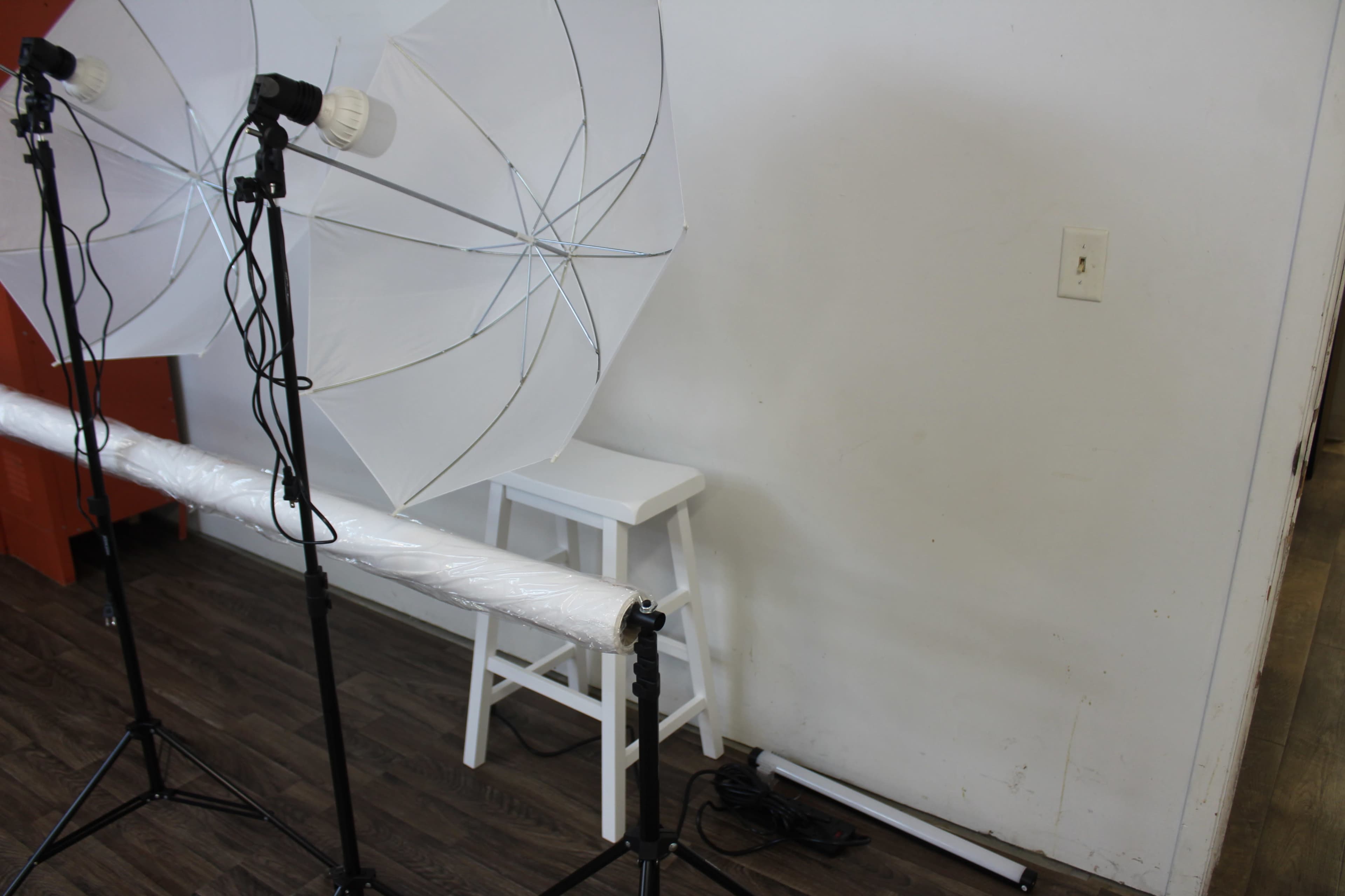 Eden Room- Green room with pops of colors. Relaxing Vibe. Creative playground Image in Fairfield Township, Lafayette, IN