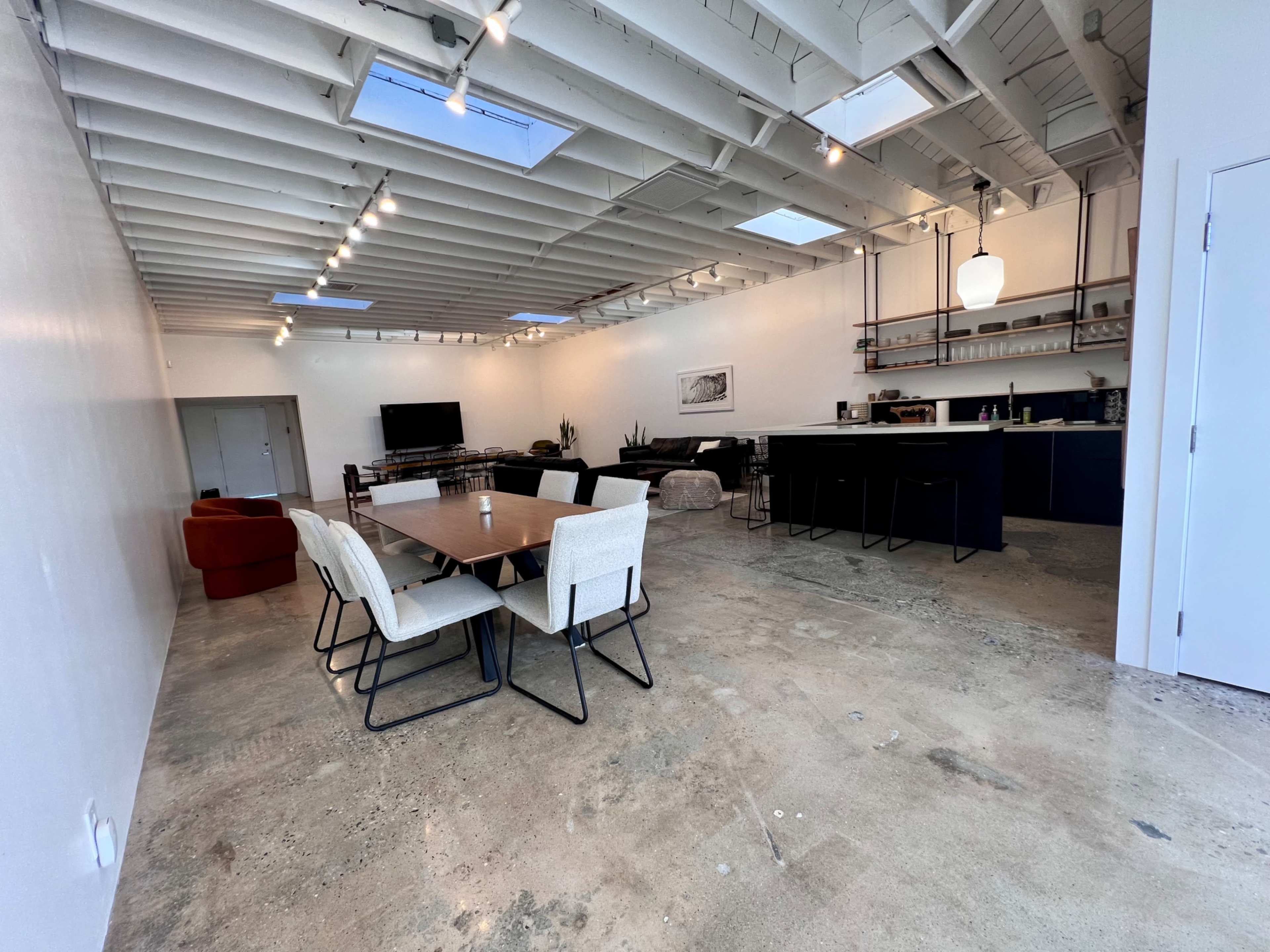 Venice Event/ Galley/ Showroom Space Image in Venice, Venice, CA