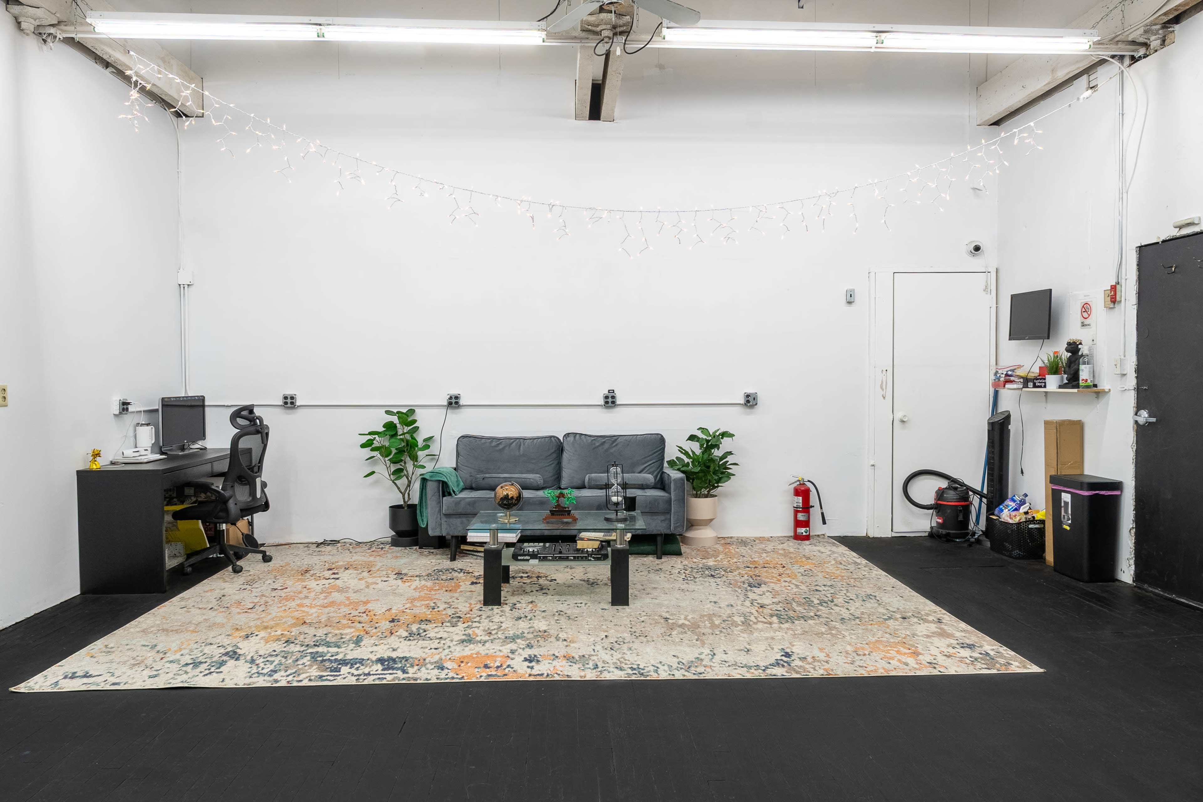 Photo Studio for Creatives Image in Garnerville, Garnerville, NY