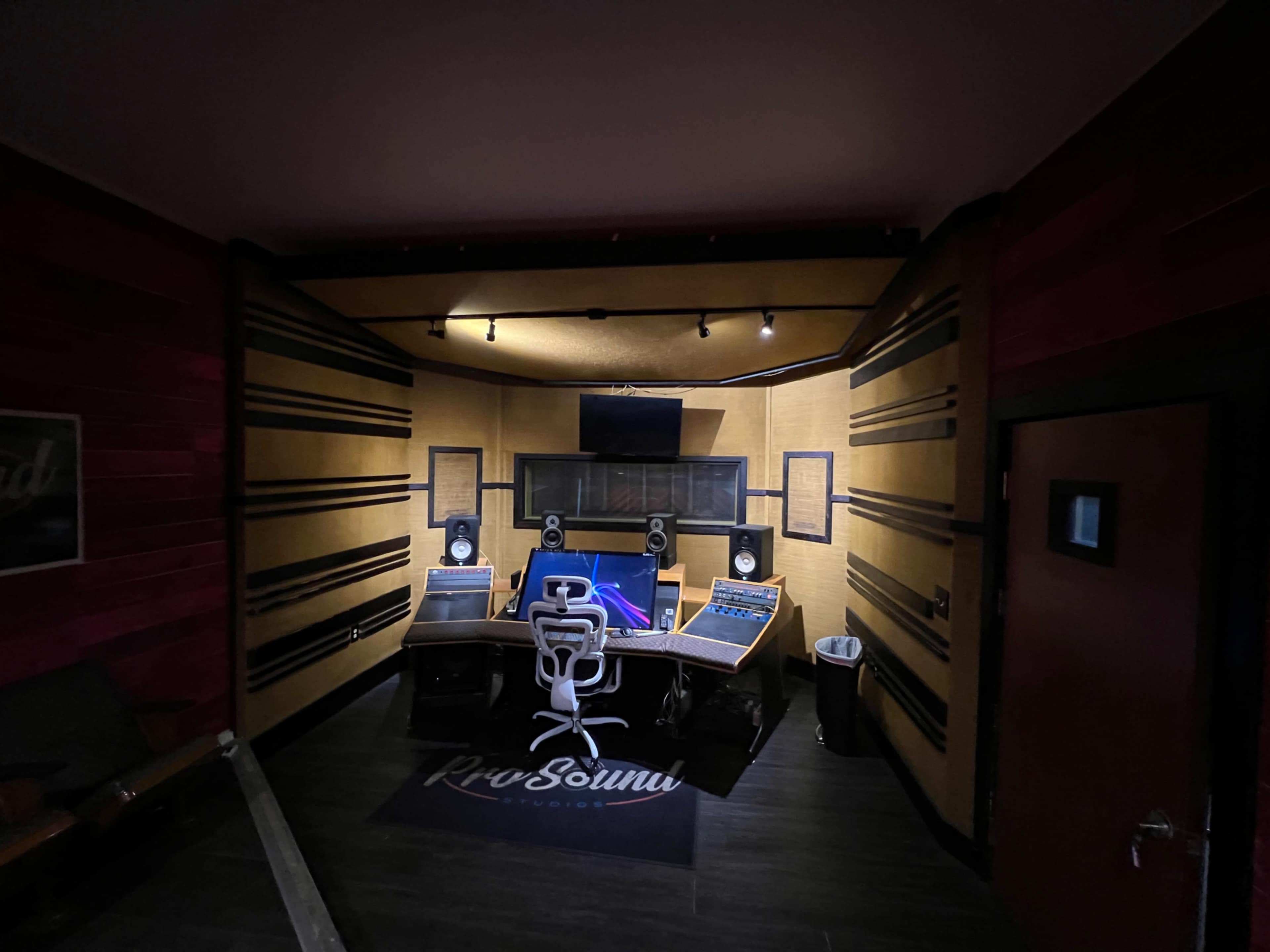 Downtown Recording studio Image in Harrisburg, Harrisburg, PA