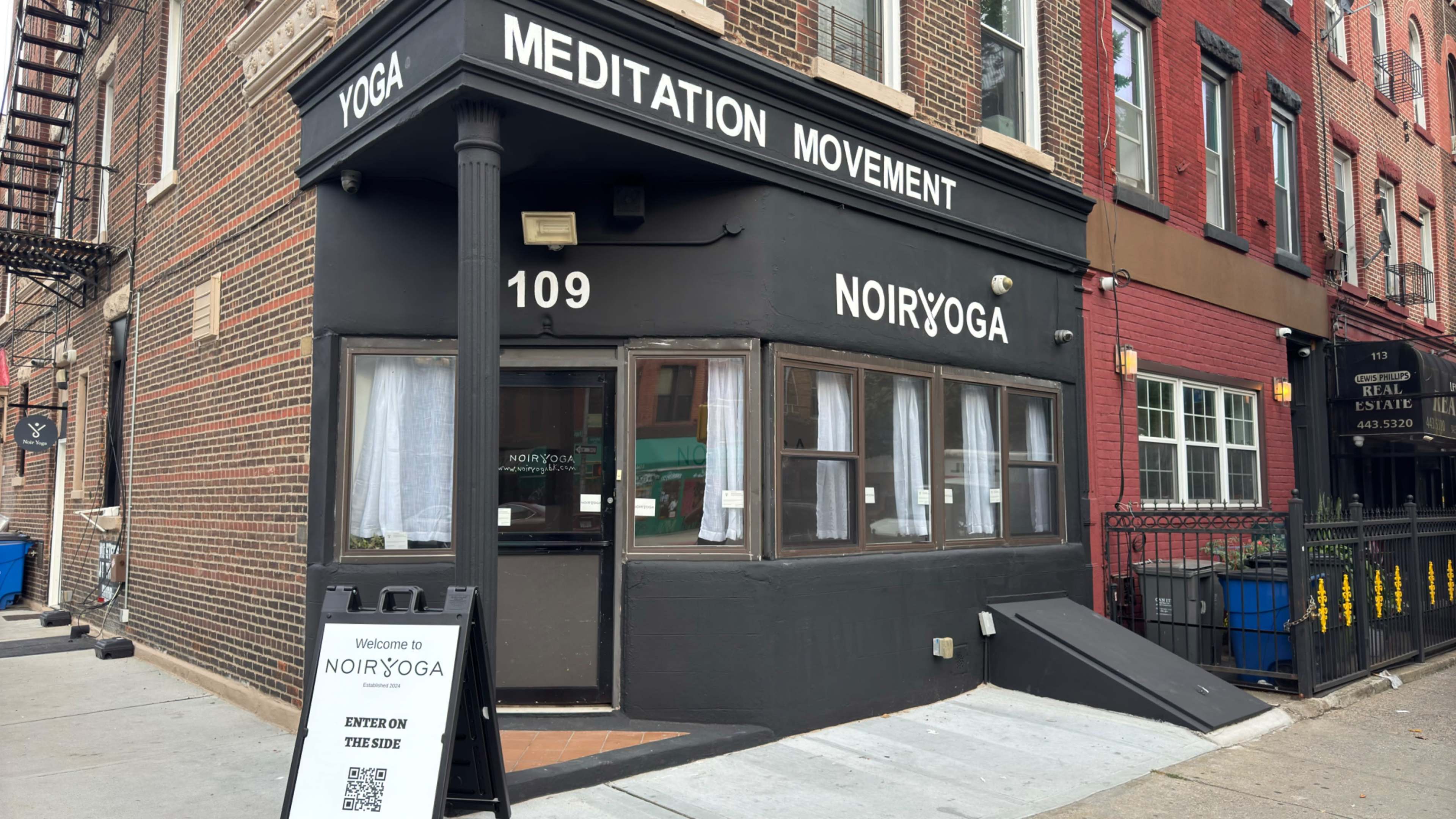 Bright Corner Studio in Historic Bed-Stuy Image in Bedford-Stuyvesant, Brooklyn, NY