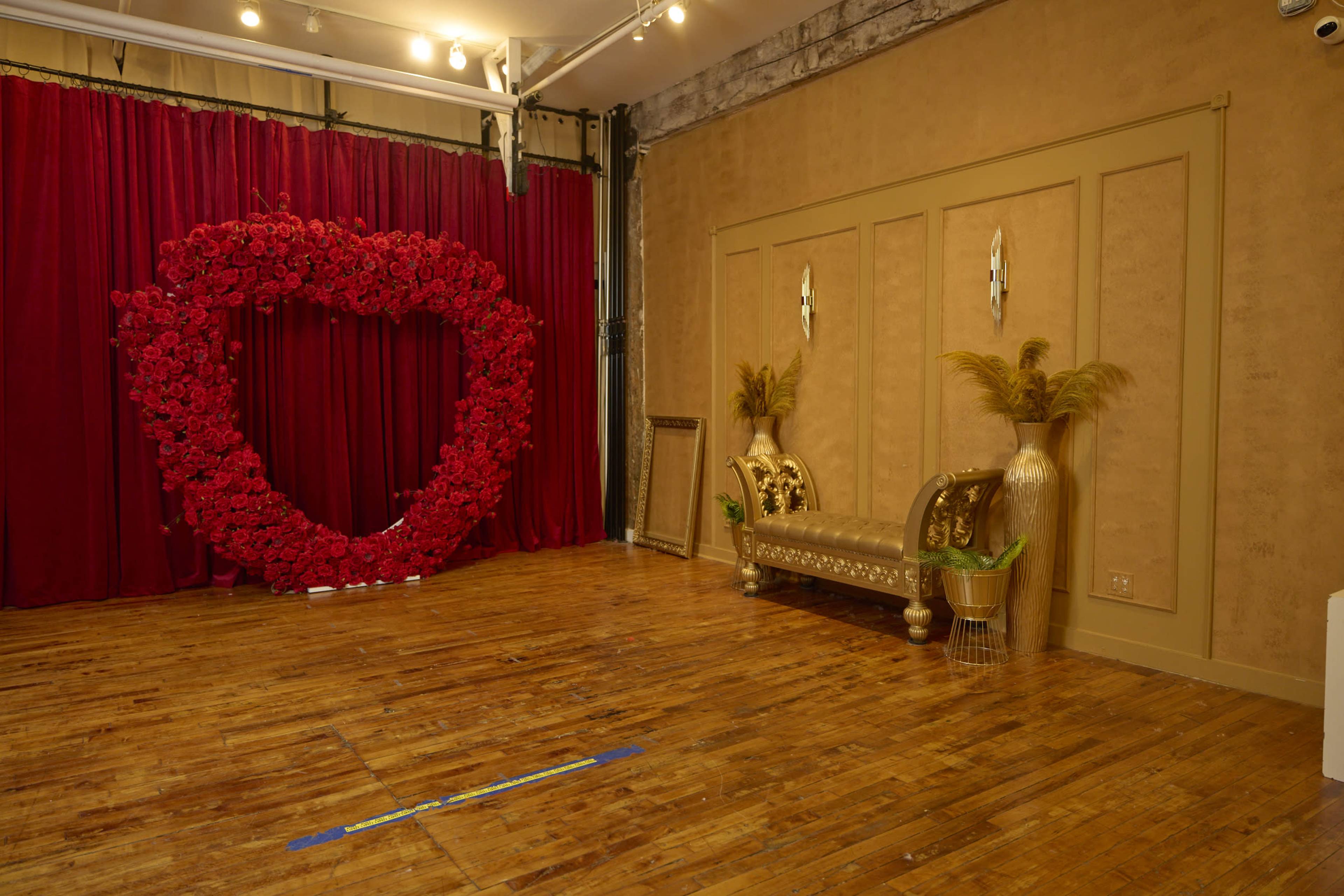 SPACIOUS STUDIO | FREE LIGHTING EQUIPMENT & PROPS | NATURAL LIGHTING Image in Greenpoint, Brooklyn, NY
