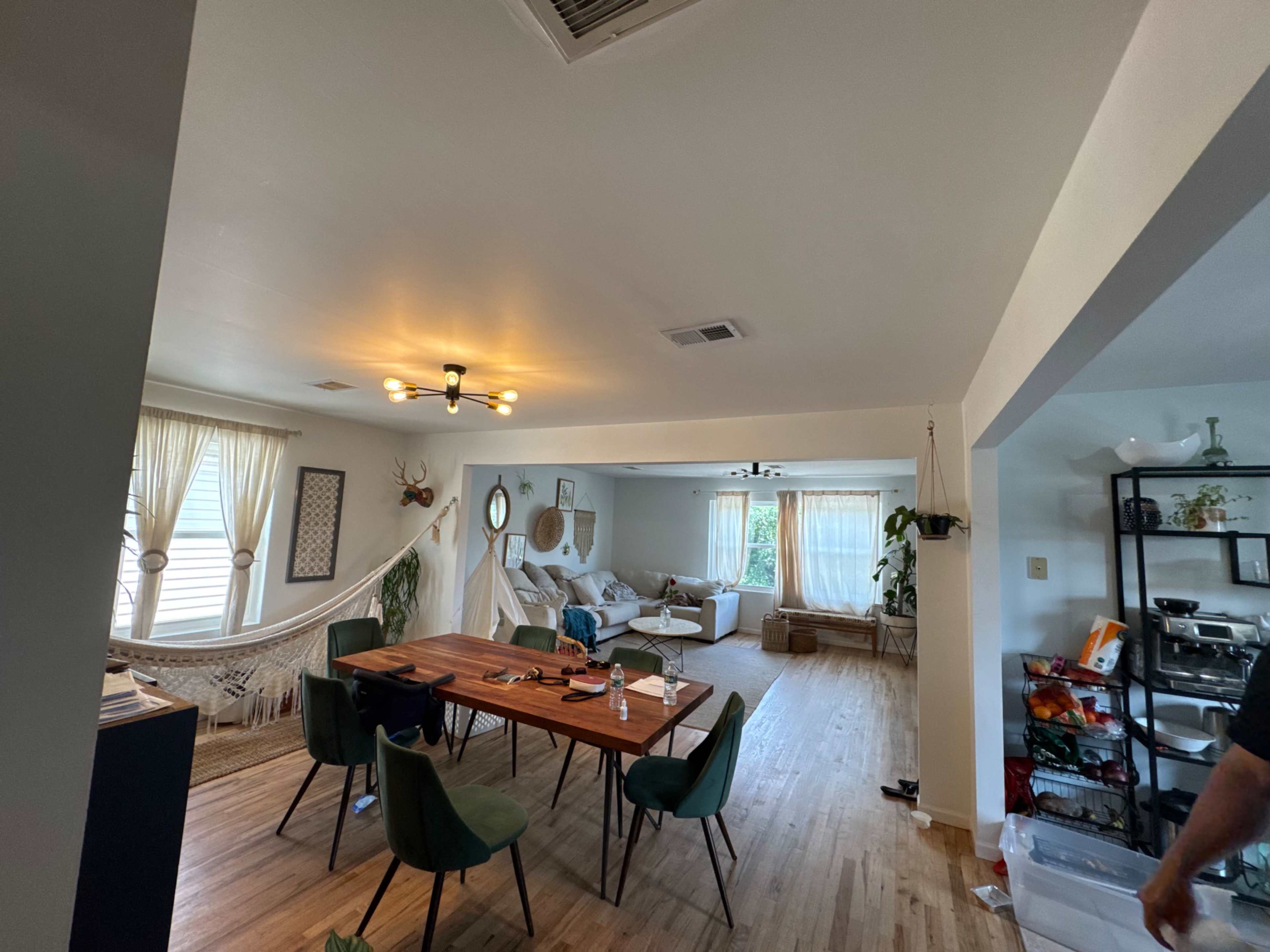 Oasis big space apartment Image in Elizabethport, Elizabeth, NJ